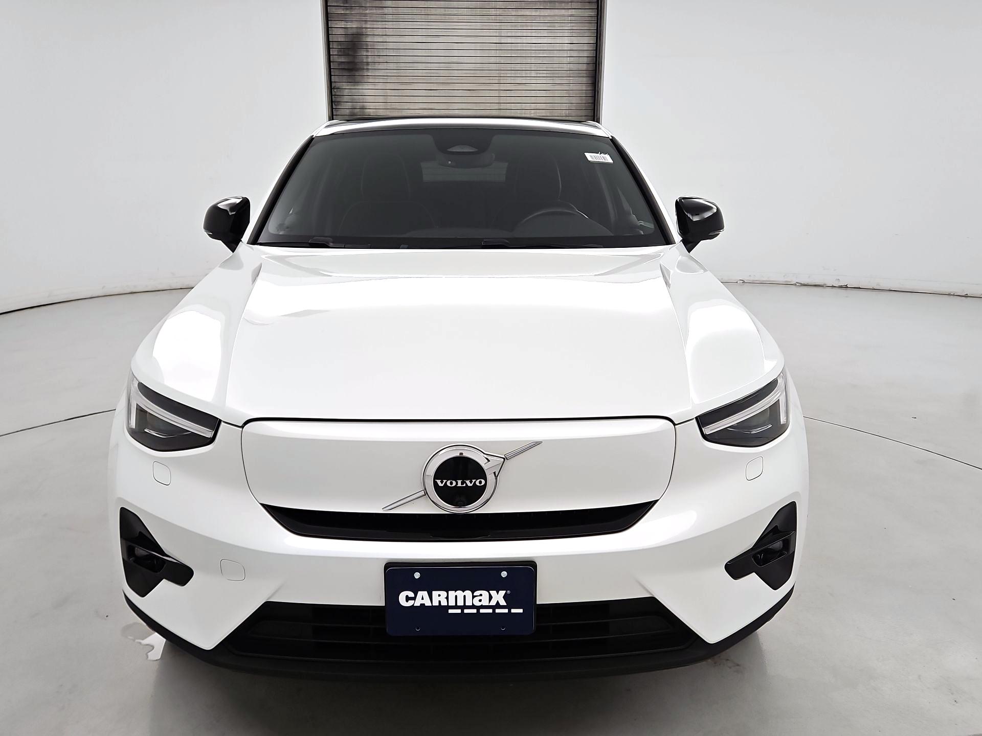 Thumbnail: 2023 Volvo C40 - 2