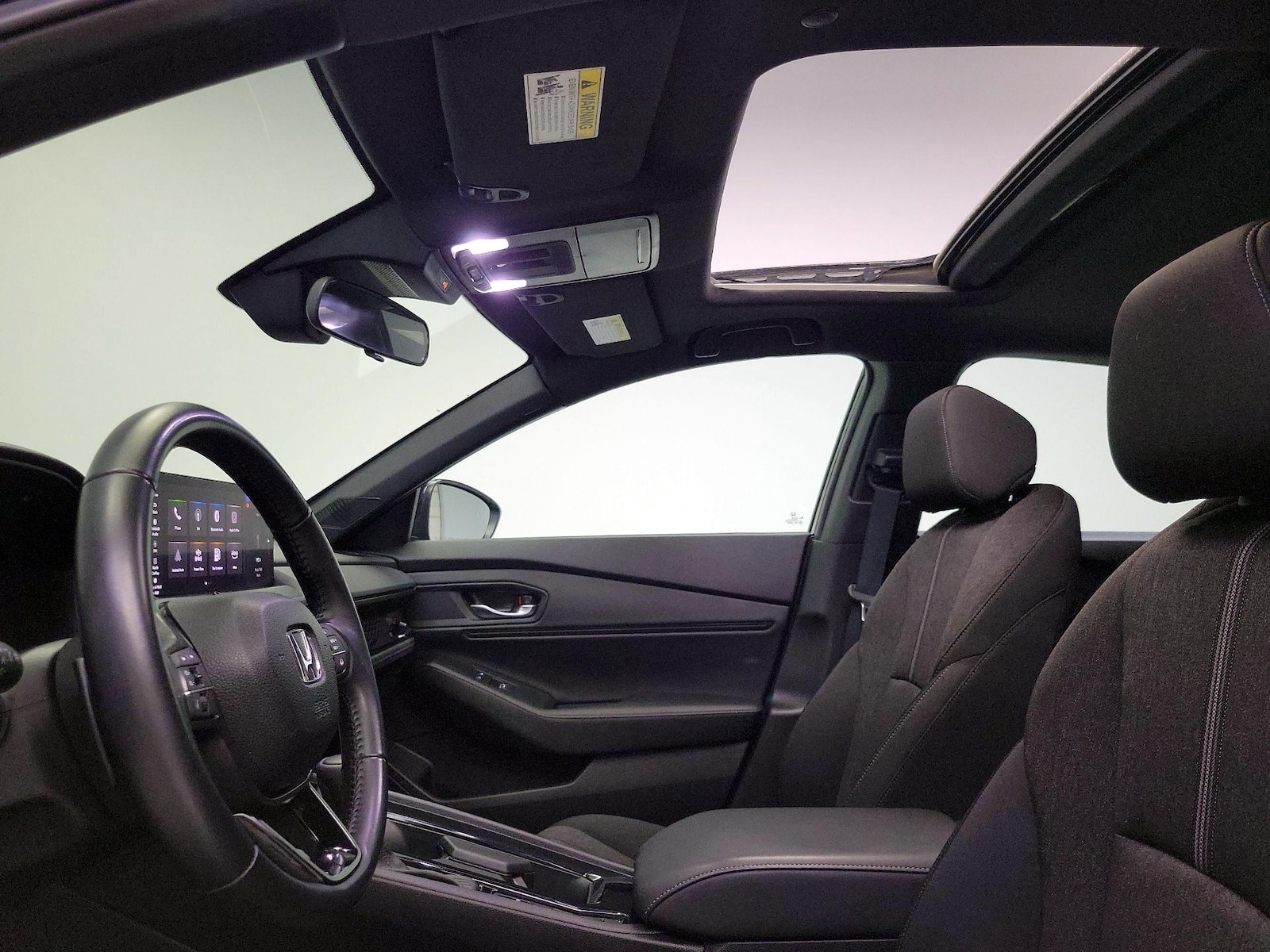 Sunroof(s) & Overhead Airbags