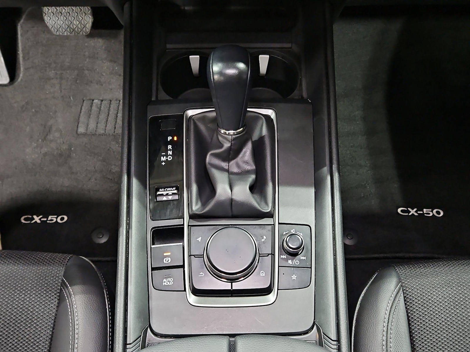 2025 Mazda CX-50 Premium - Photo 18