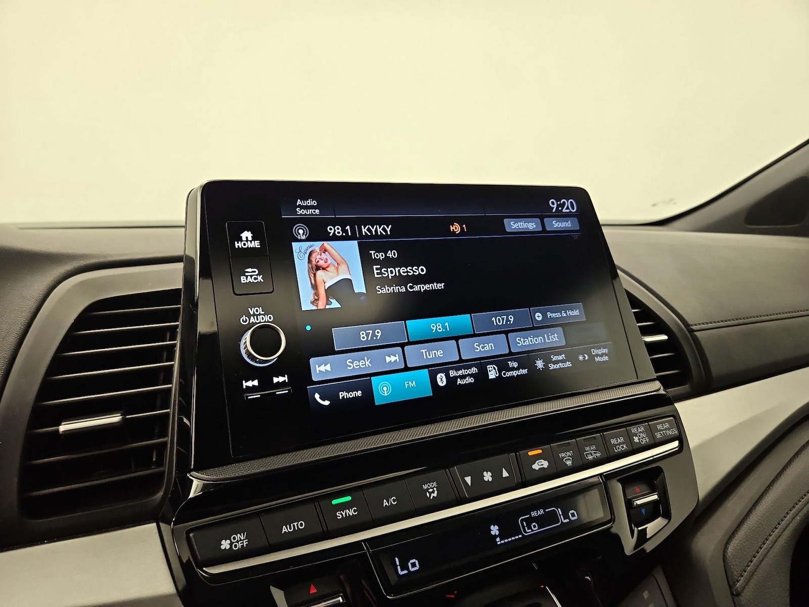 2025 Honda Odyssey Sport L - Photo 16