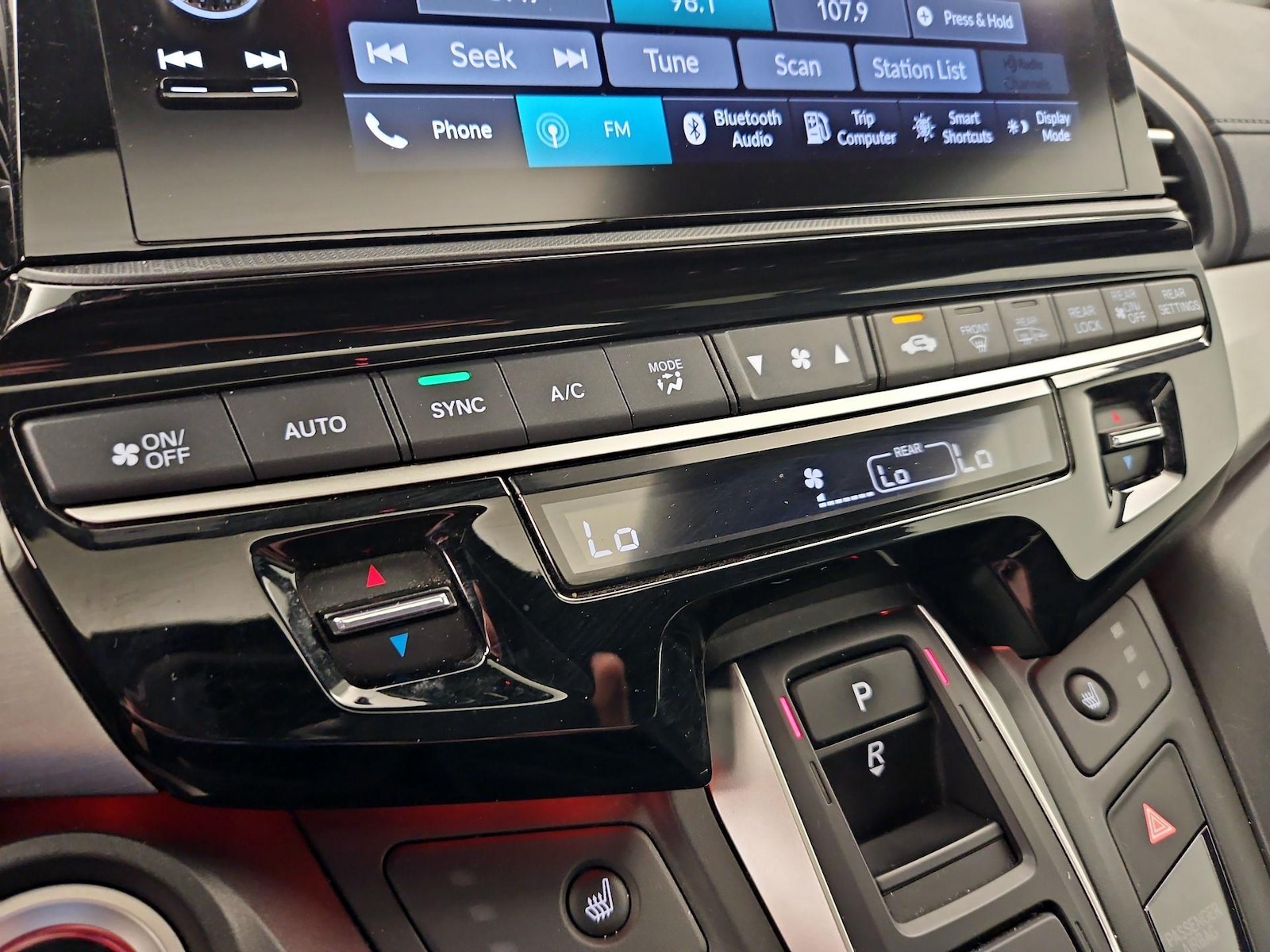 2025 Honda Odyssey Sport L - Photo 17