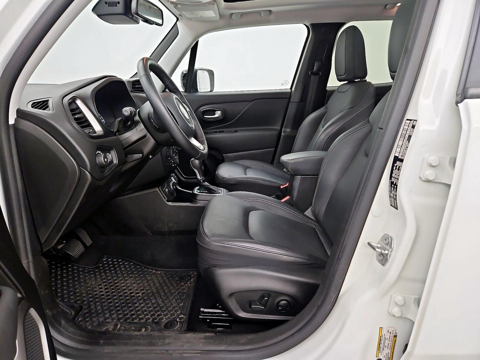 2023 Jeep Renegade Limited - Photo 12