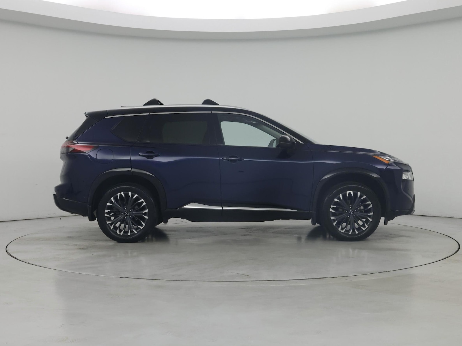 2026 Nissan Rogue Platinum - Photo 8