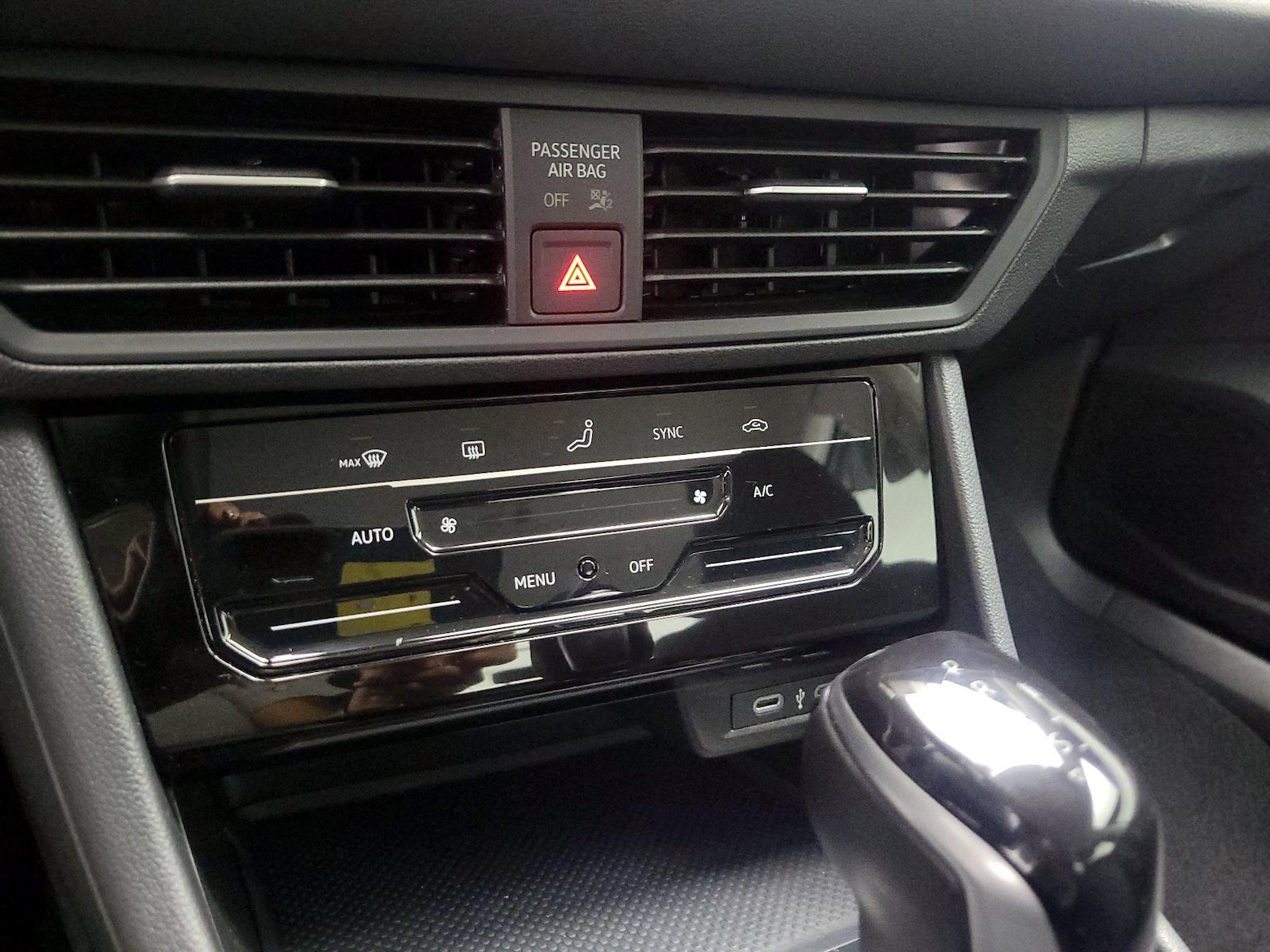2025 Volkswagen Jetta S - Photo 16