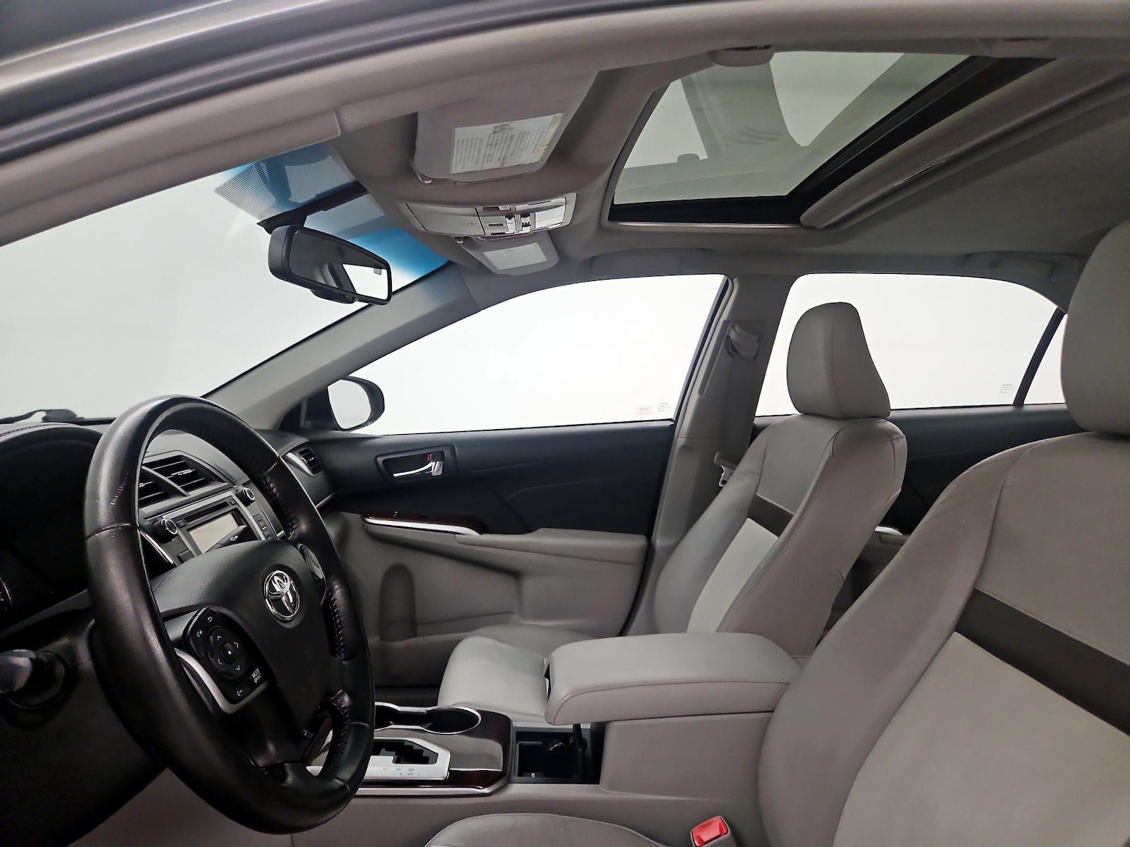 2014 Toyota Camry XLE - Photo 20