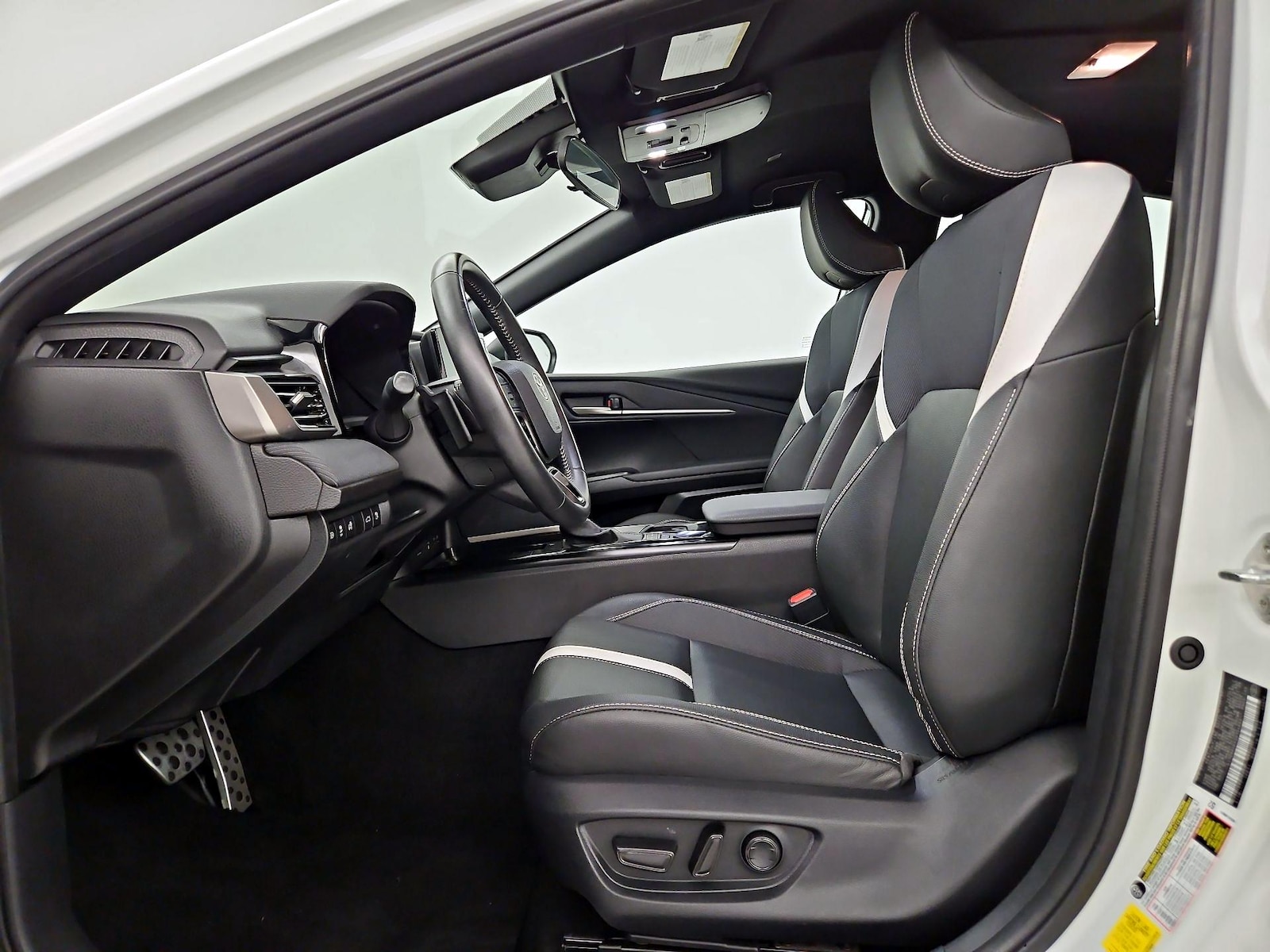 Power Seat(s) & Side Airbags