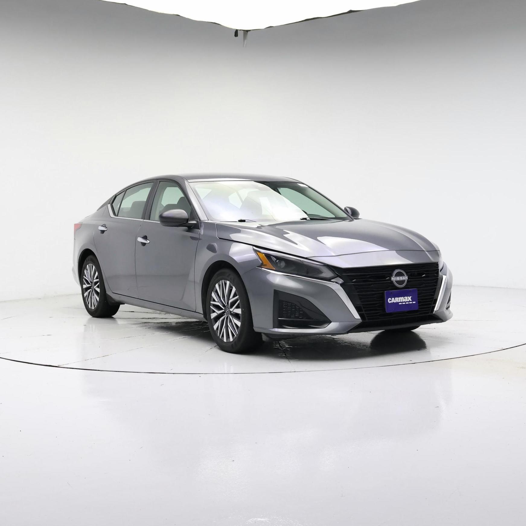 Gray 2025 Nissan Altima Sedan Front-Wheel Drive Automatic