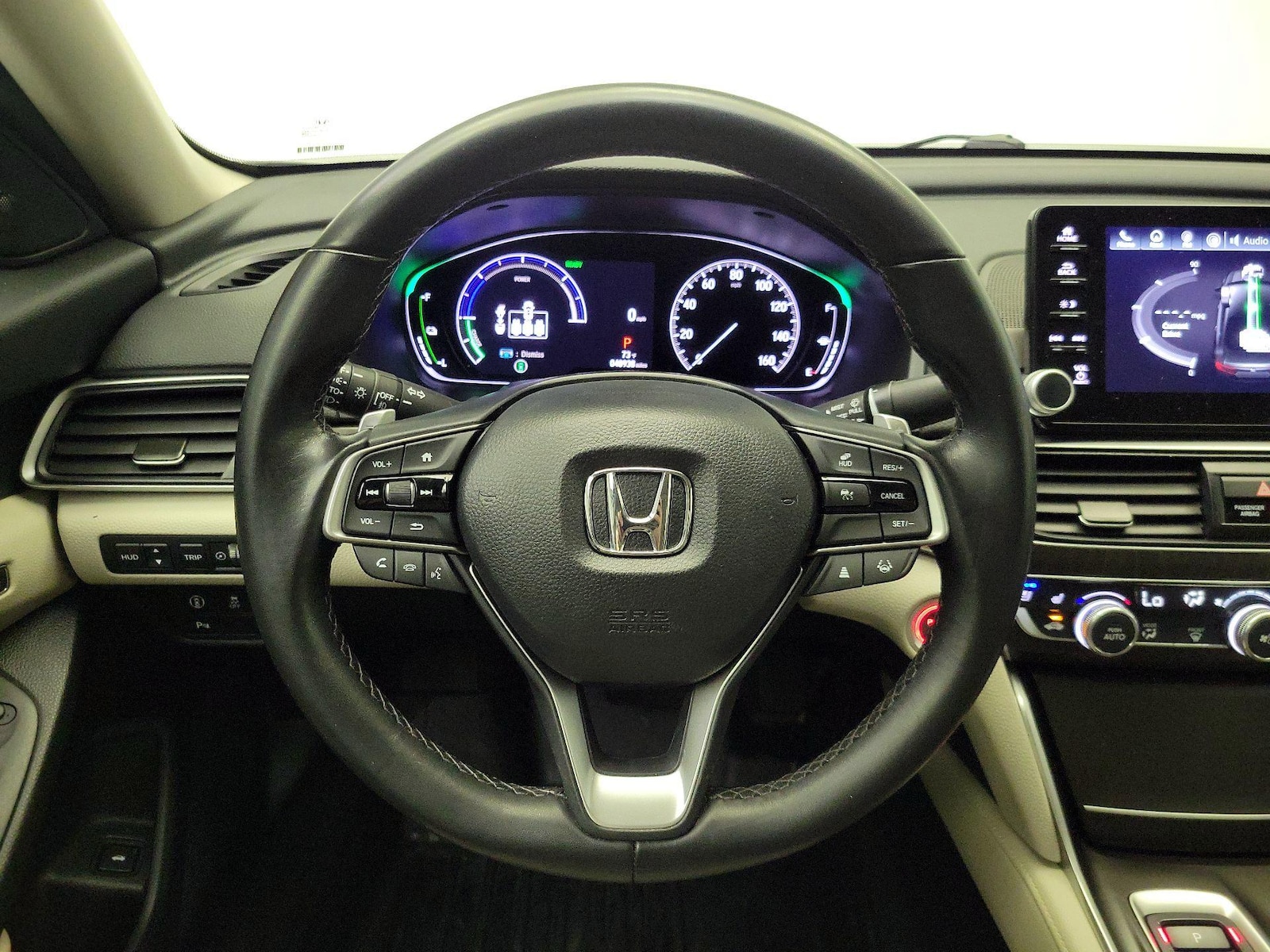 2022 Honda Accord Hybrid Touring - Photo 11