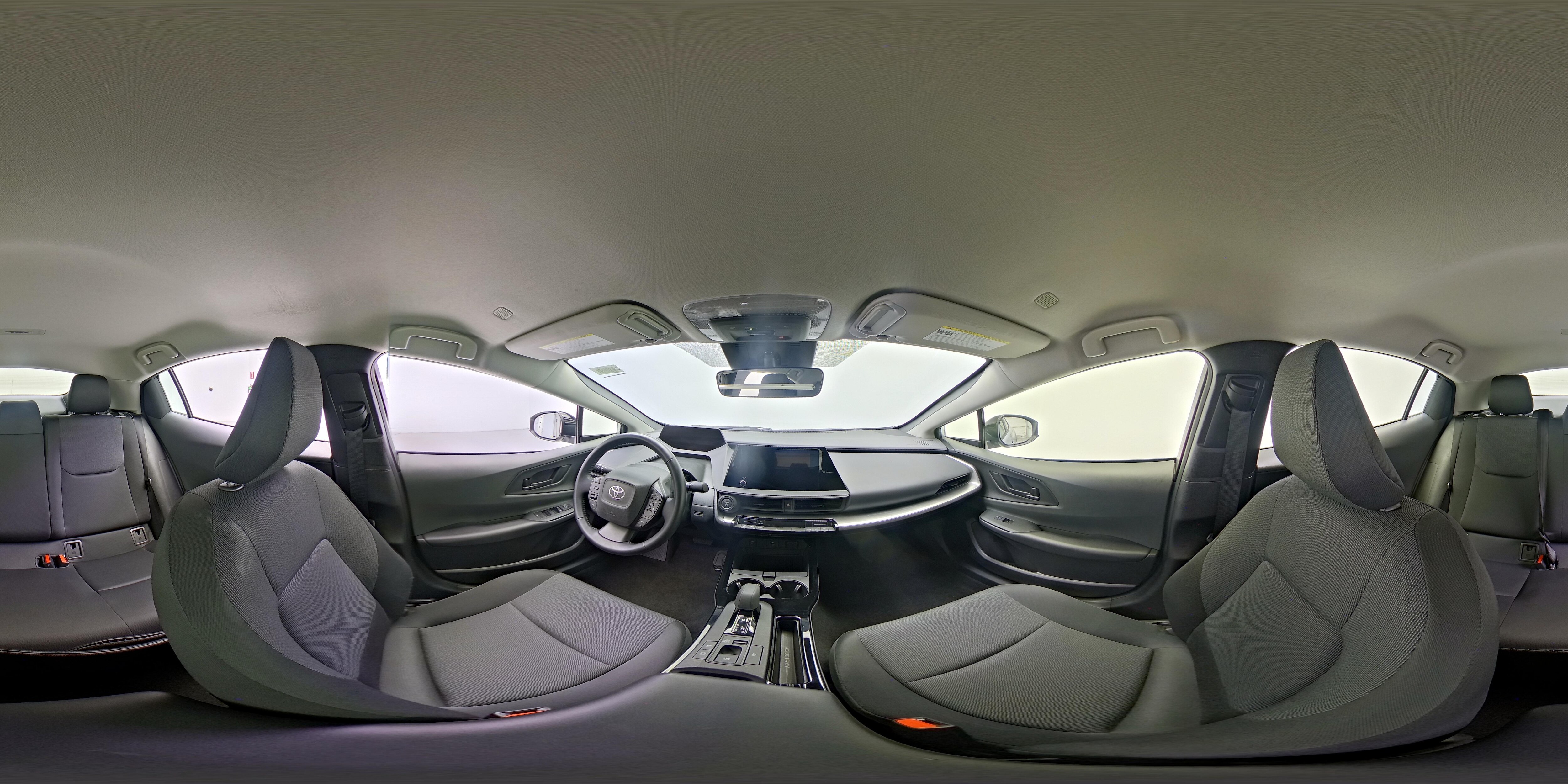 2025 Toyota Prius LE - Photo 24