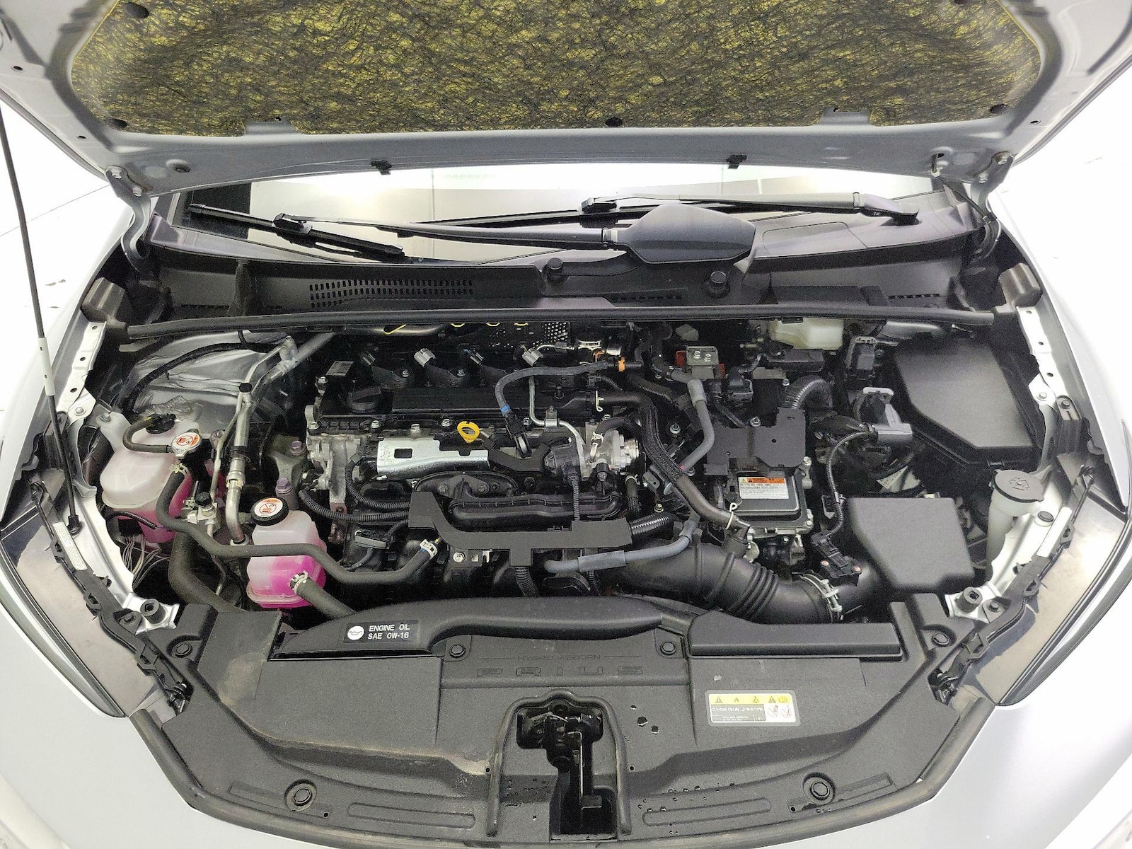 2025 Toyota Prius LE - Photo 22