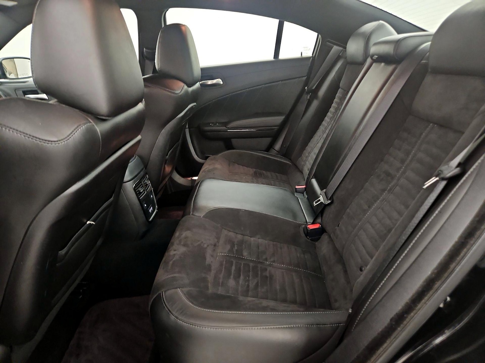 2022 Dodge Charger R/T - Photo 19
