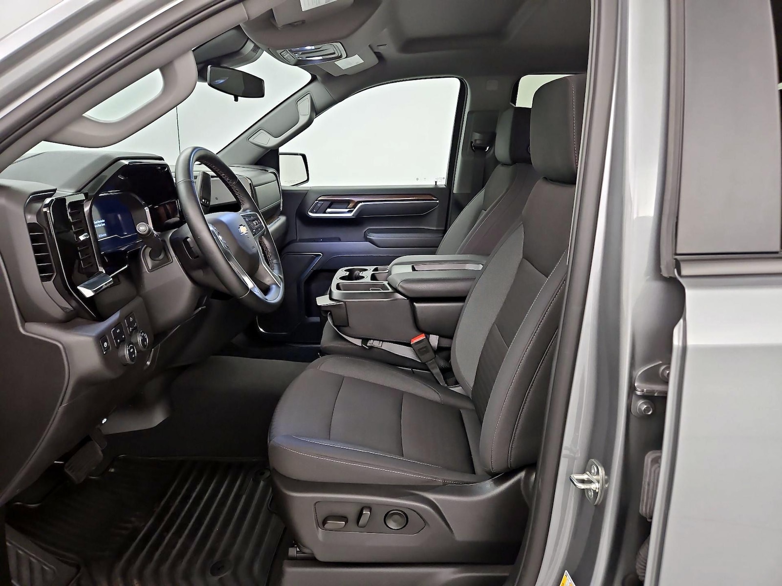 2024 Chevrolet Silverado 1500 LT - Photo 12