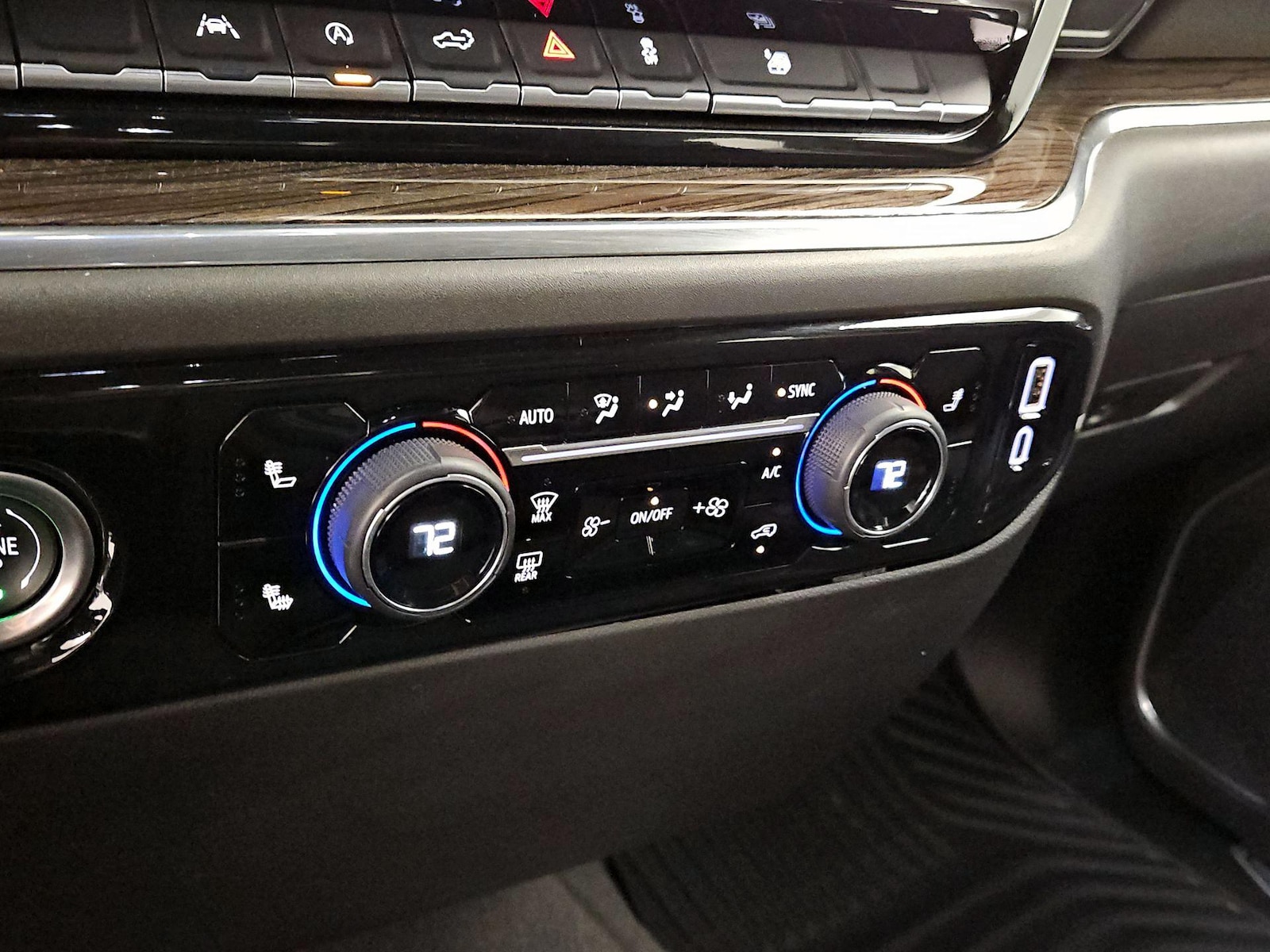 2024 Chevrolet Silverado 1500 LT - Photo 17