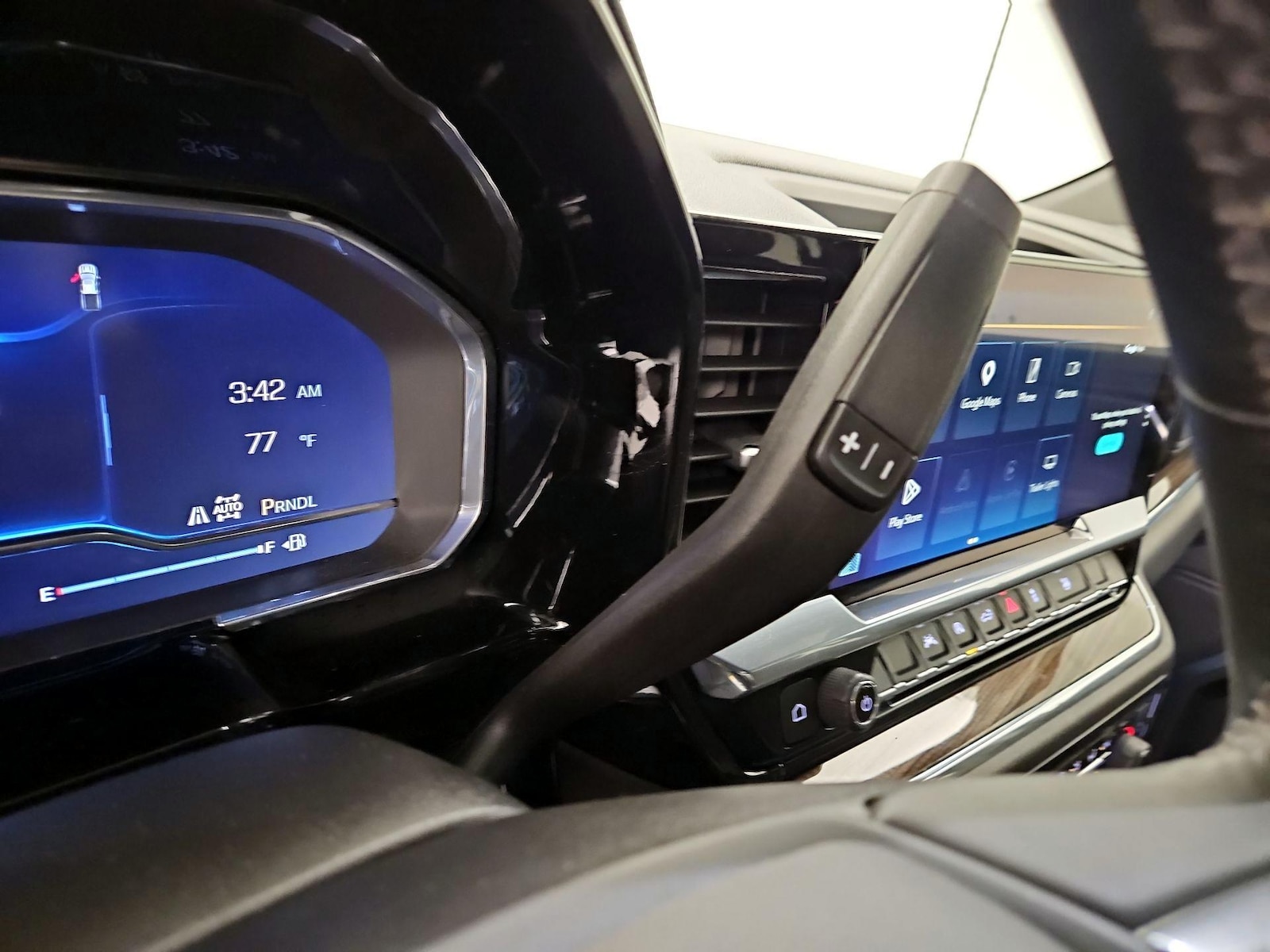 2024 Chevrolet Silverado 1500 LT - Photo 18