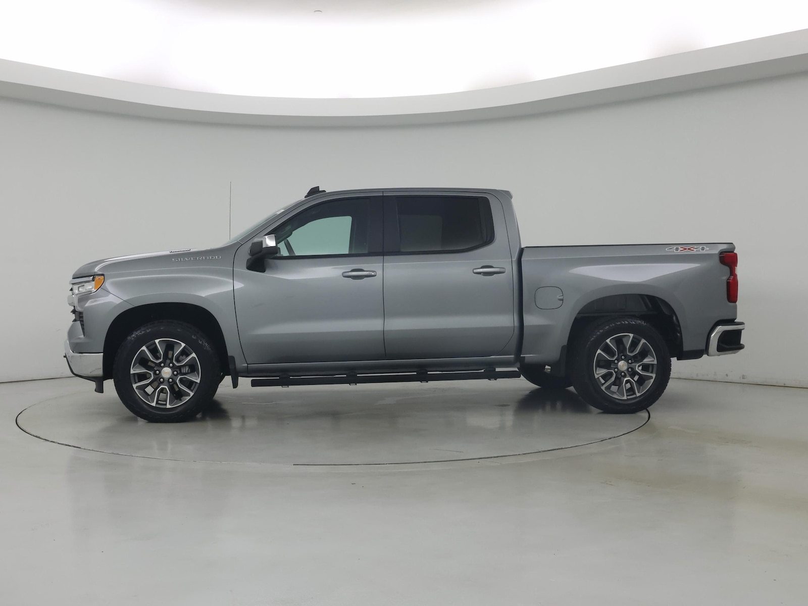 2024 Chevrolet Silverado 1500 LT - Photo 4