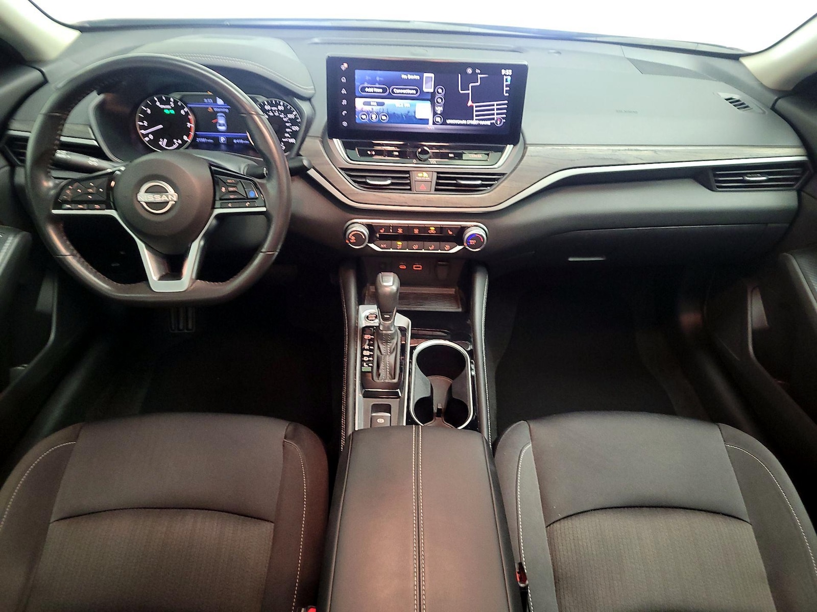 2024 Nissan Altima SV - Photo 10