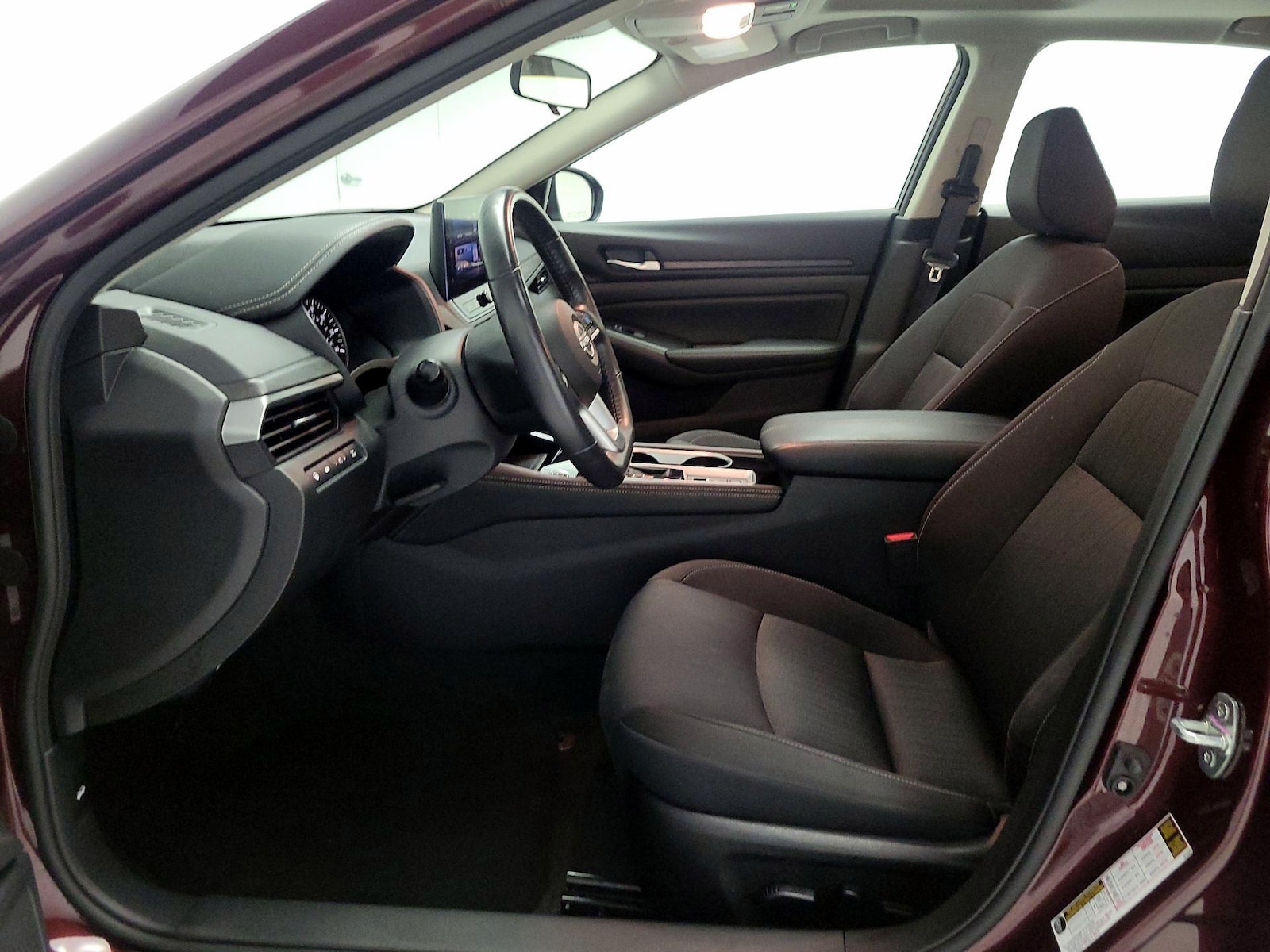 2024 Nissan Altima SV - Photo 12