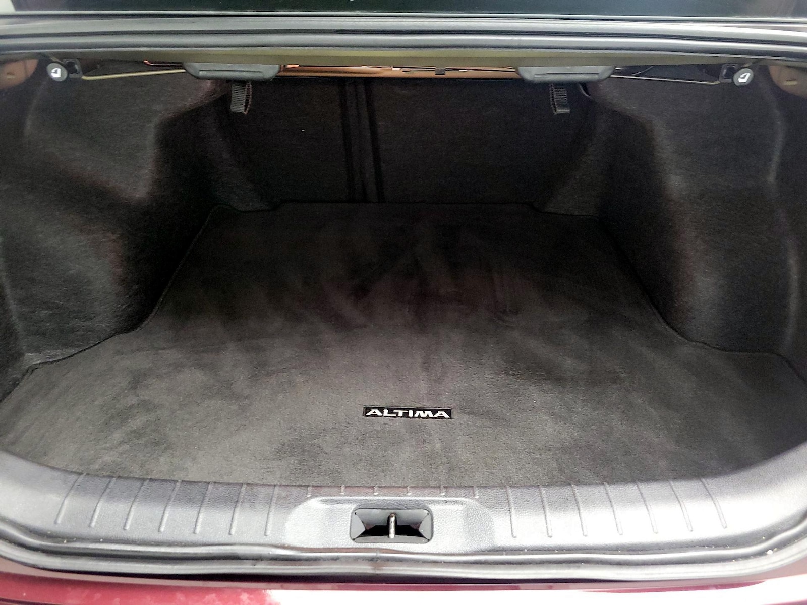 2024 Nissan Altima SV - Photo 23