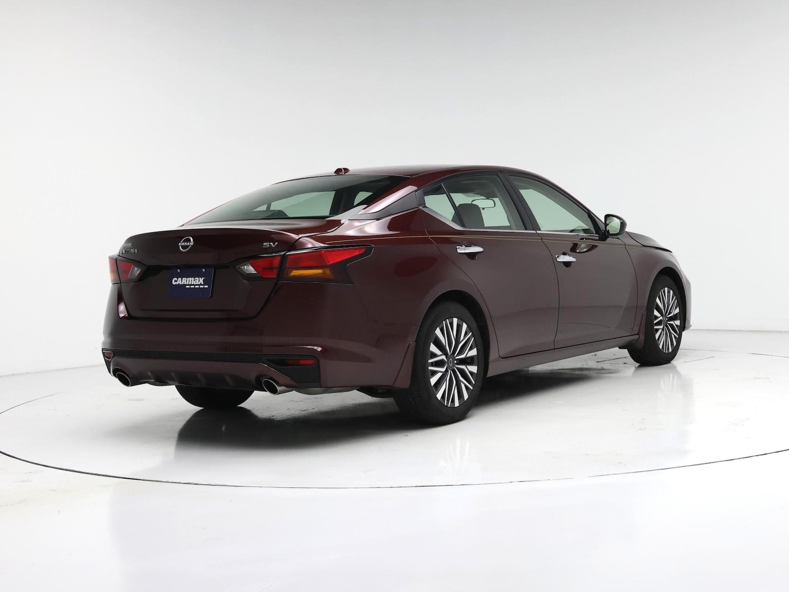2024 Nissan Altima SV - Photo 9