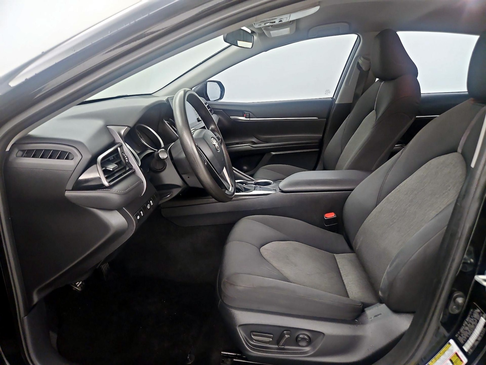 Power Seat(s) & Side Airbags
