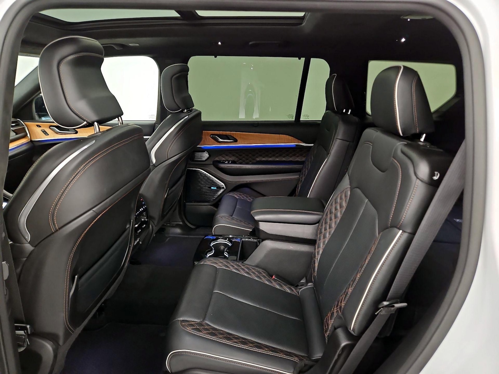 Rear Air Conditioning