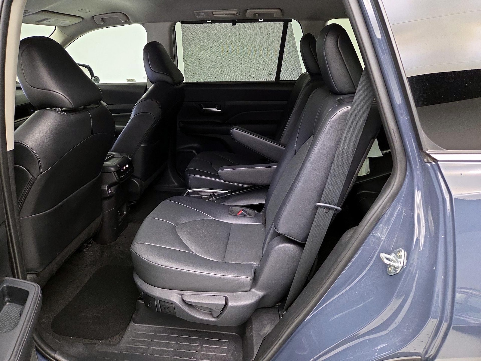 Rear Air Conditioning