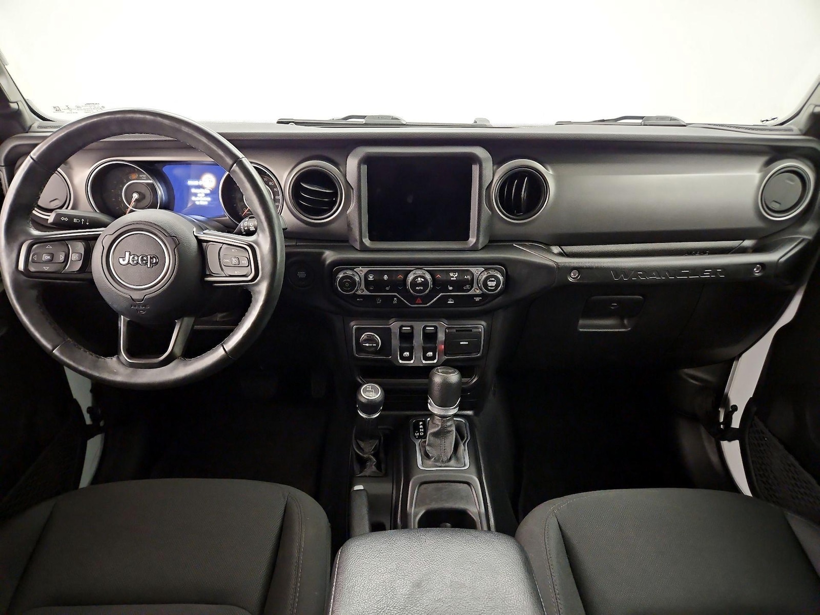 Apple CarPlay® & Android Auto™