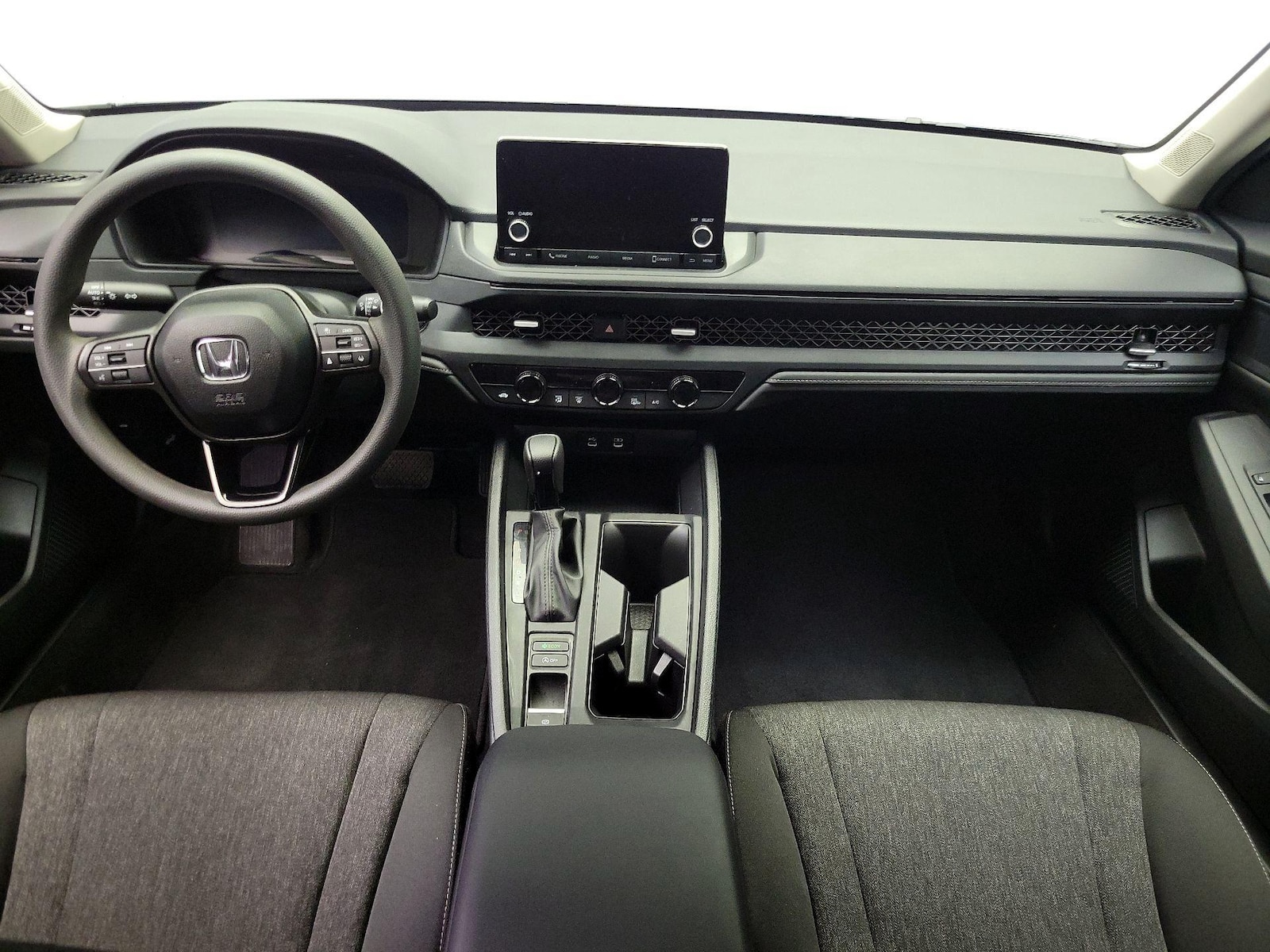 2025 Honda Accord SE - Photo 10