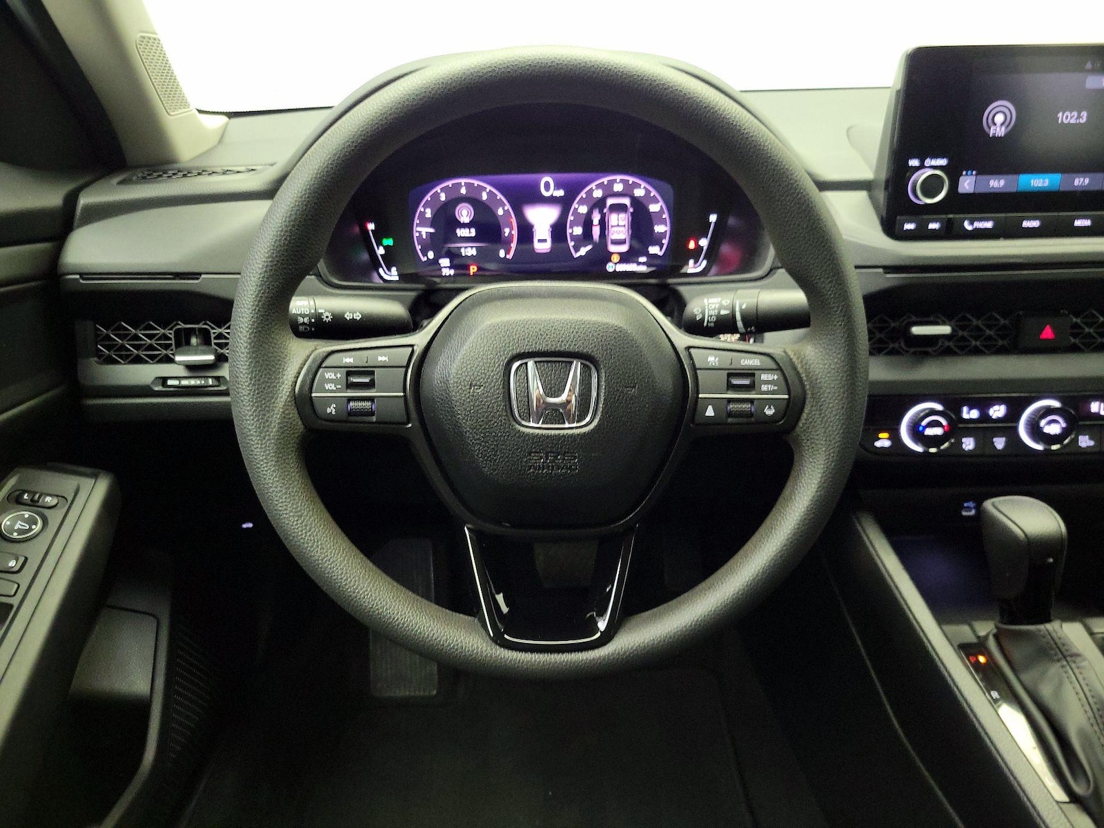 2025 Honda Accord SE - Photo 11