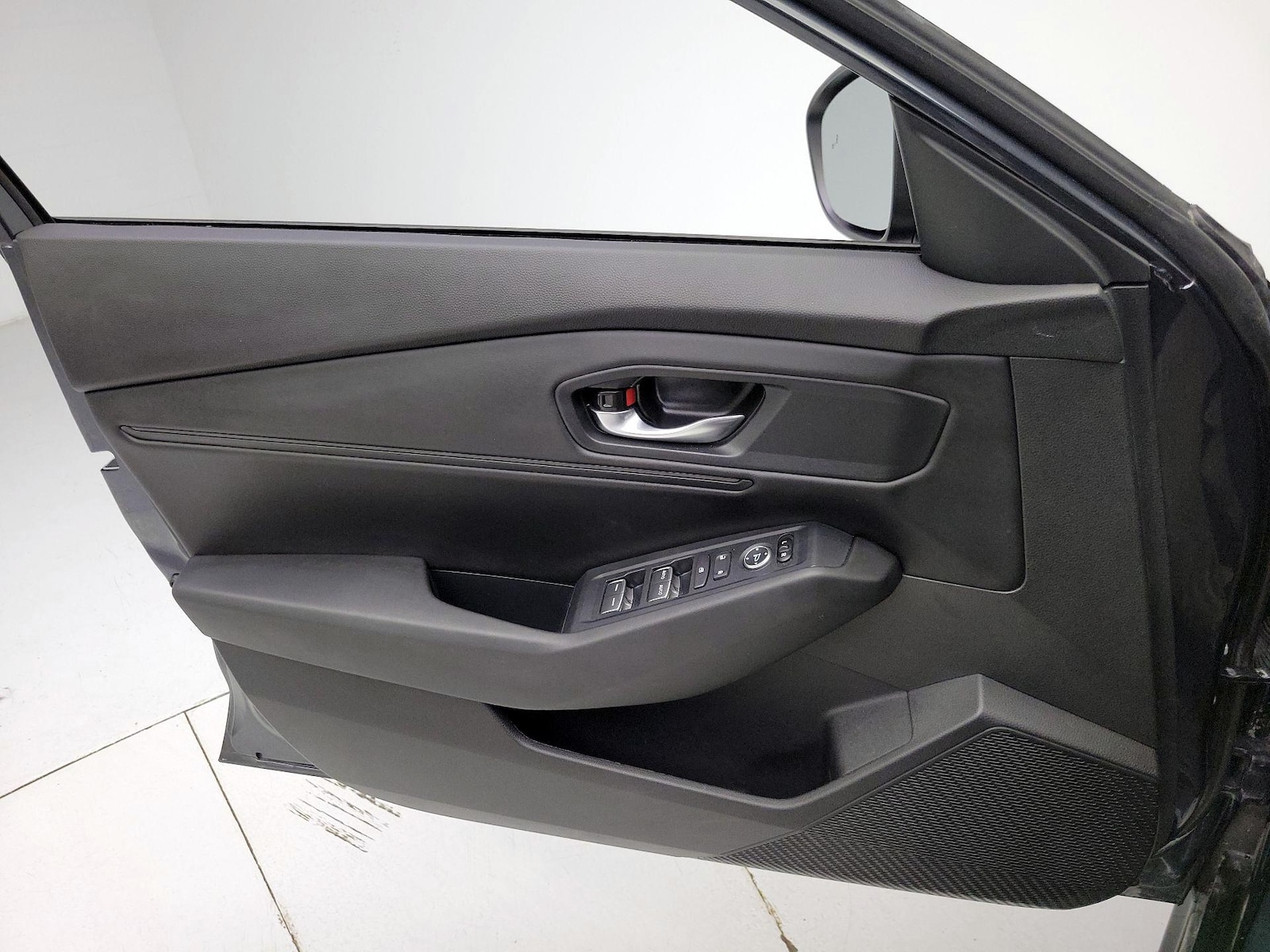 2025 Honda Accord SE - Photo 13