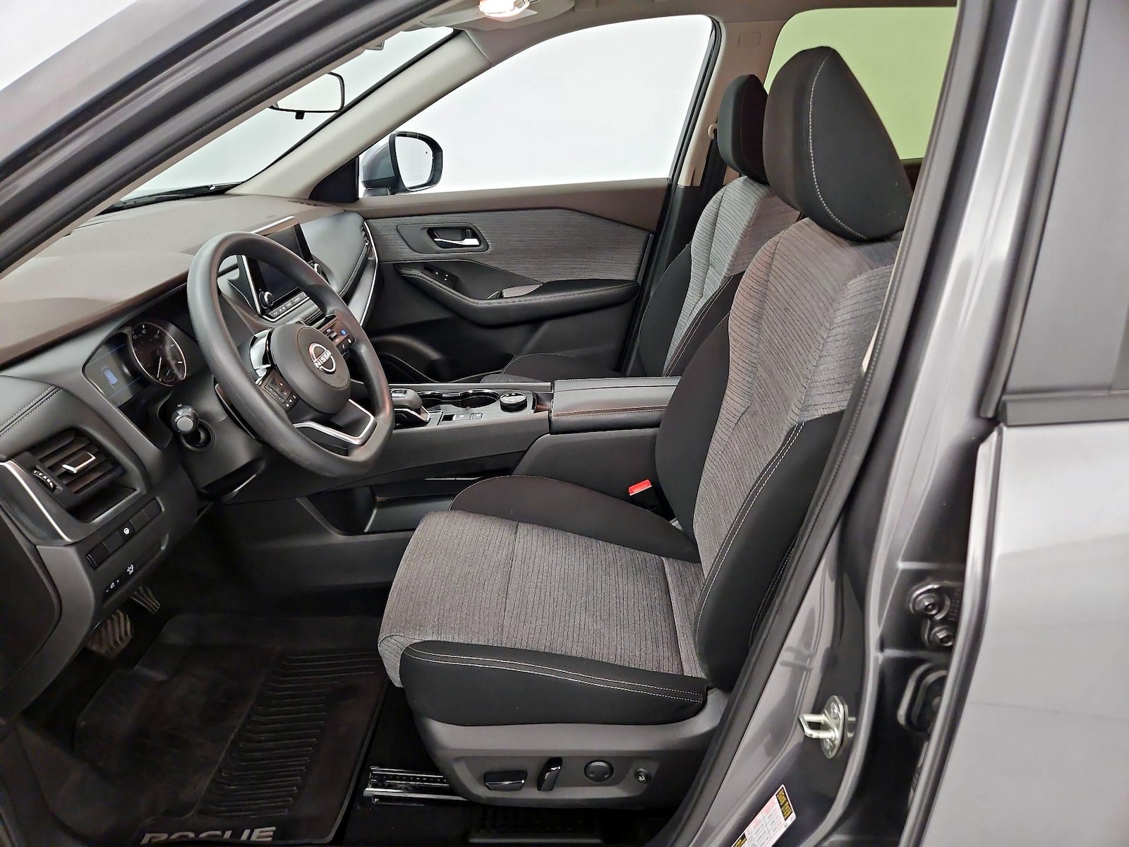 Power Seat(s) & Side Airbags