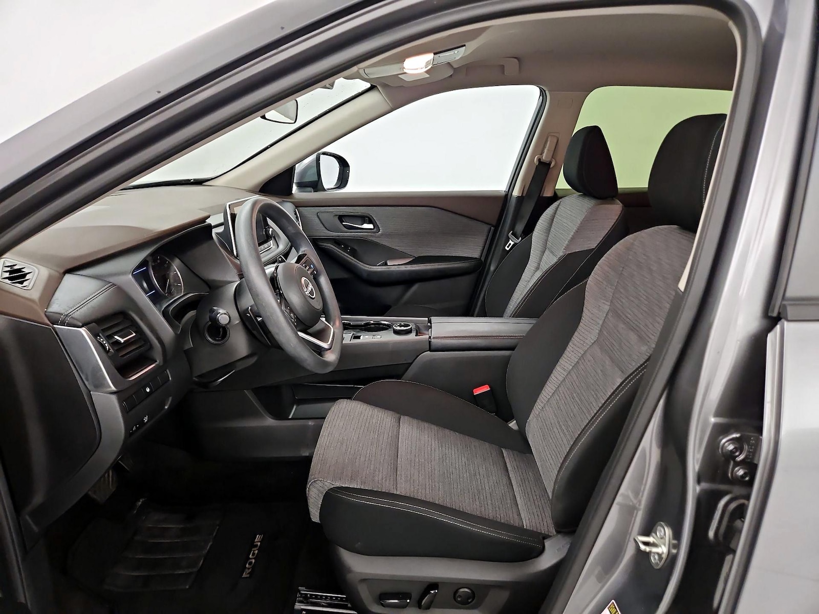 Power Seat(s) & Side Airbags