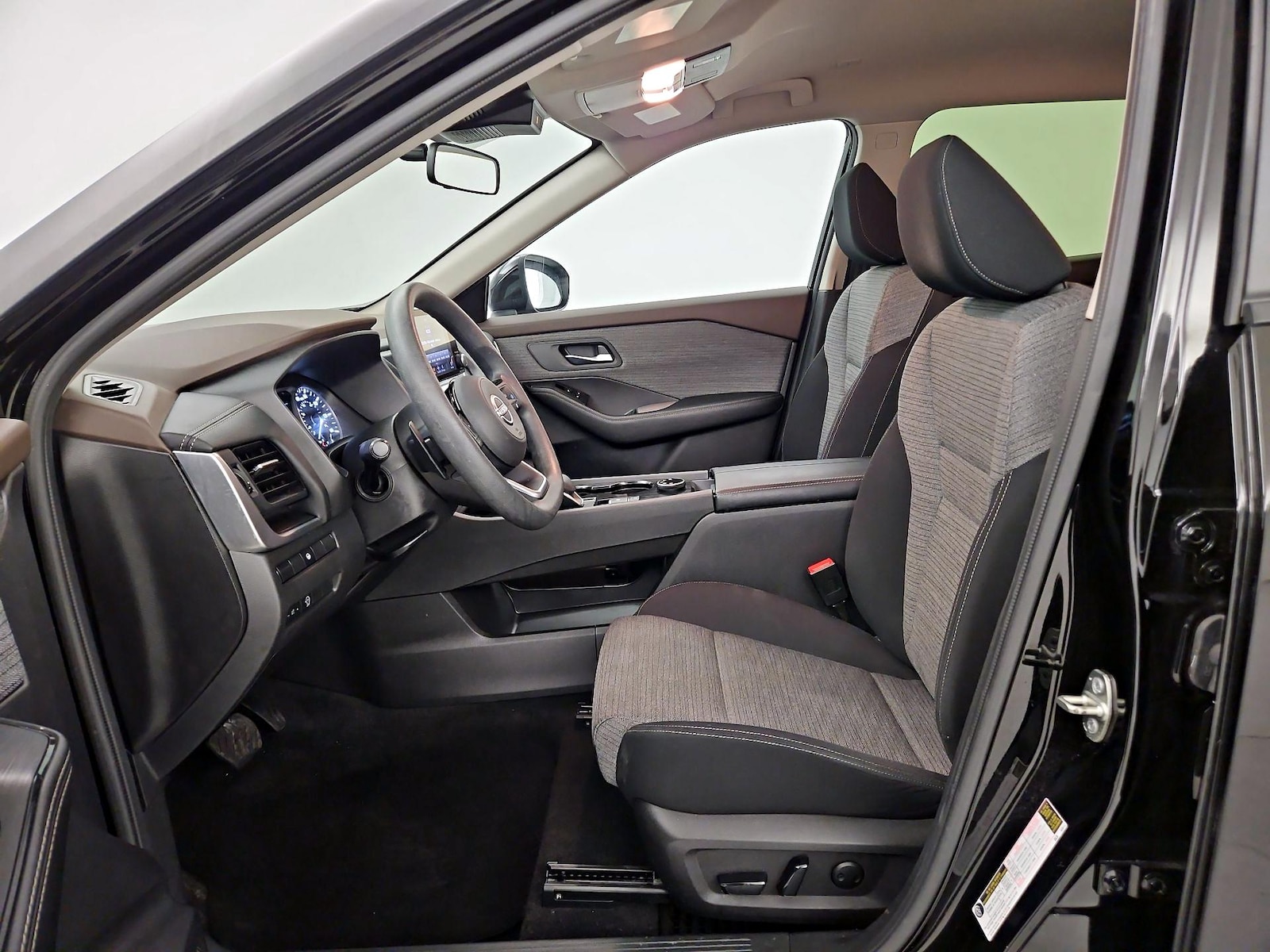 Power Seat(s) & Side Airbags
