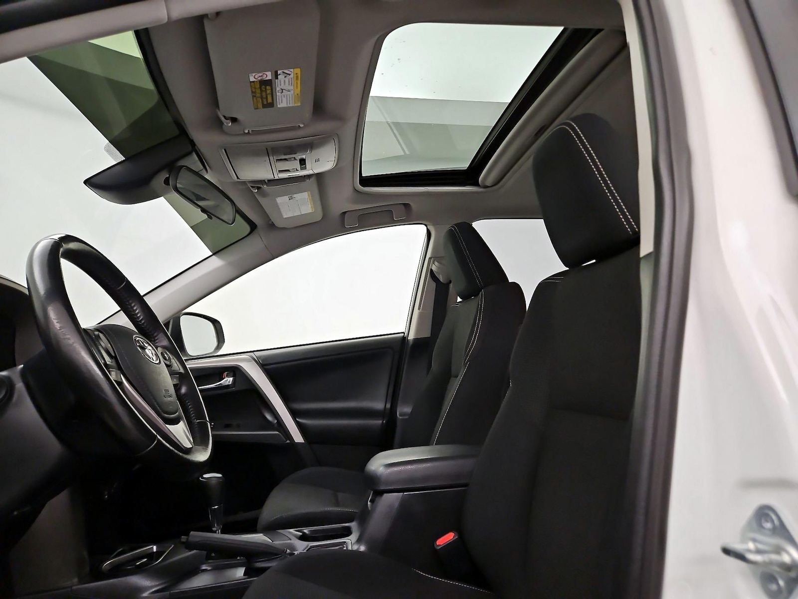 Sunroof(s) & Overhead Airbags