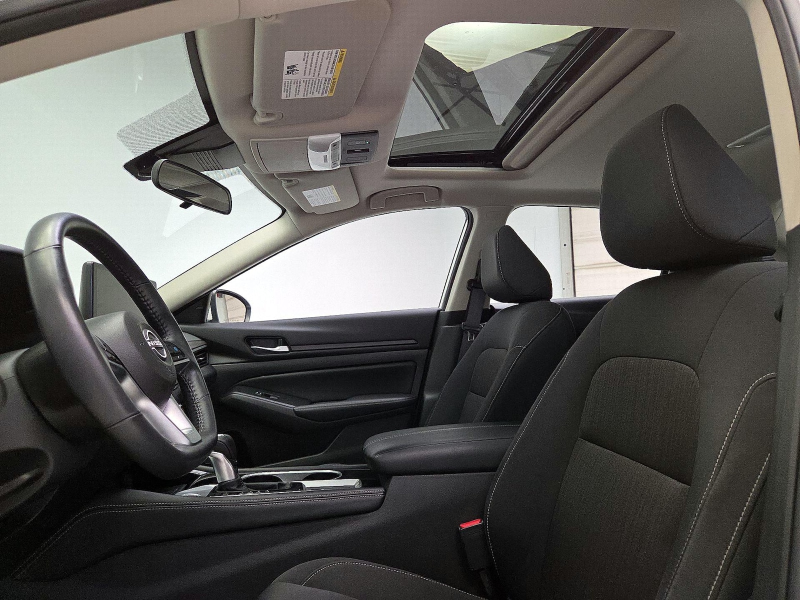 Sunroof(s) & Overhead Airbags