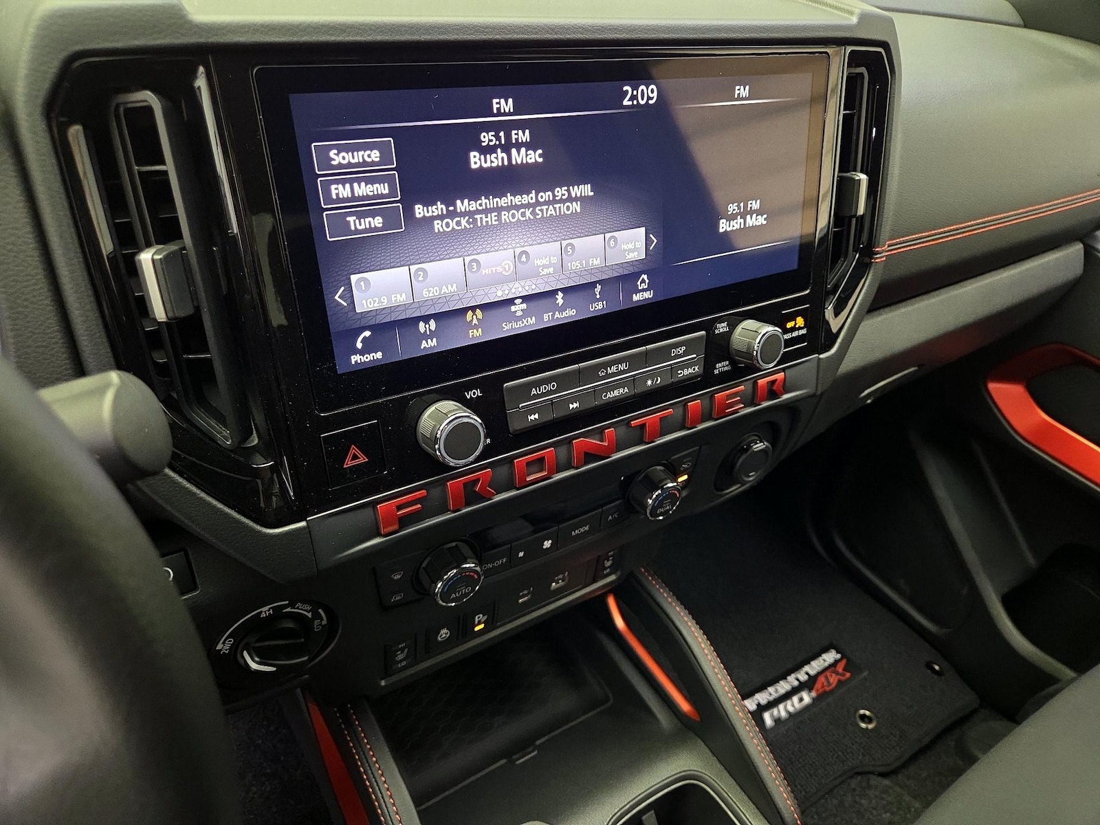 2026 Nissan Frontier PRO-4X - Photo 16