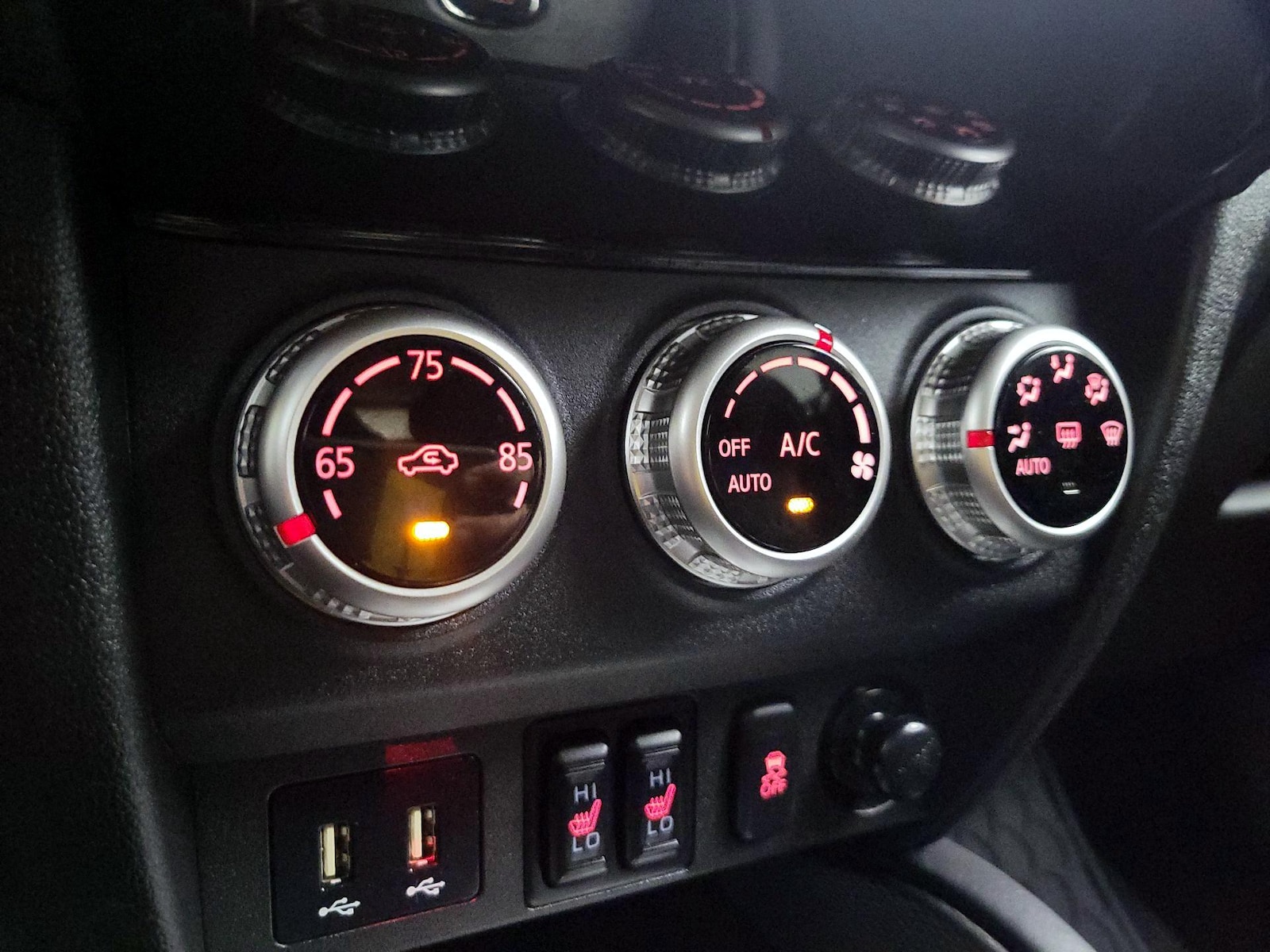 2025 Mitsubishi Outlander Sport LE - Photo 17