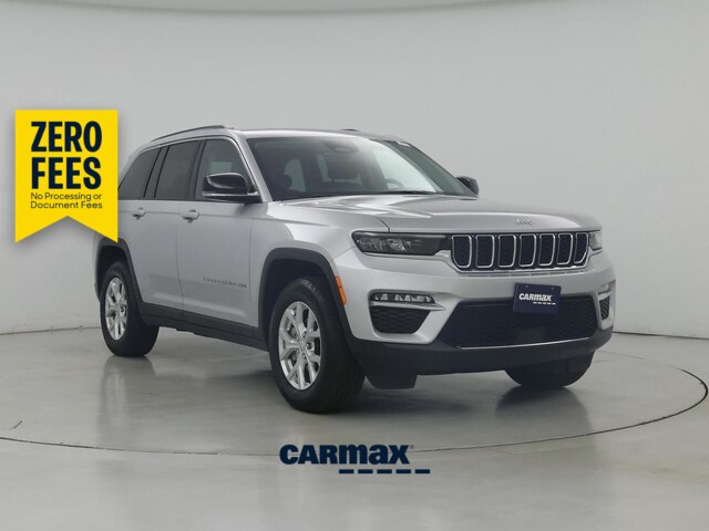 Silver 2024 Jeep Grand Cherokee SUV / Crossover Four-Wheel Drive Automatic