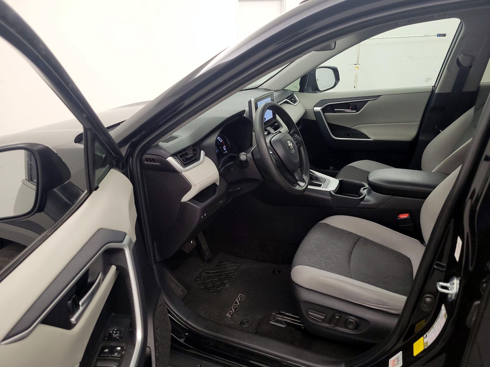 Power Seat(s) & Side Airbags