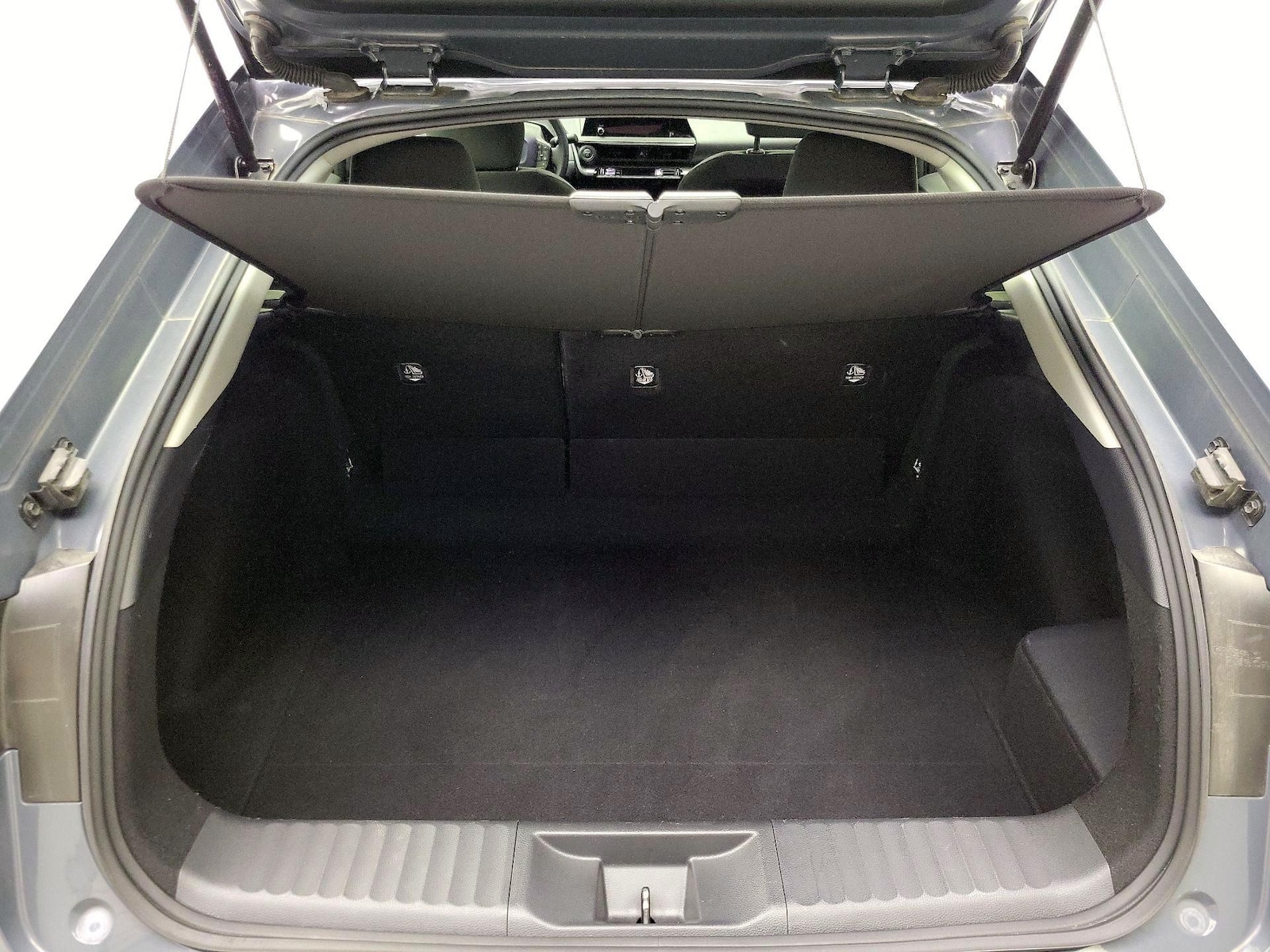 2026 Toyota Prius LE - Photo 21