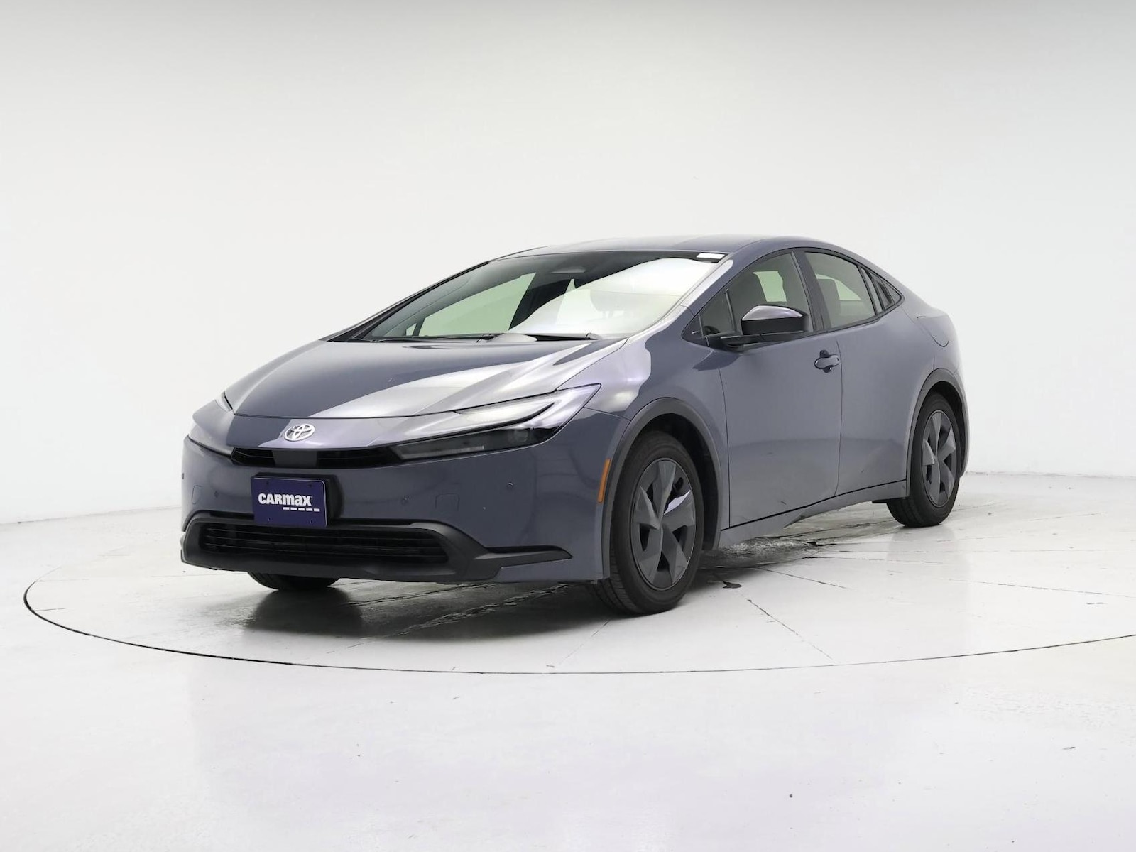2026 Toyota Prius LE - Photo 9