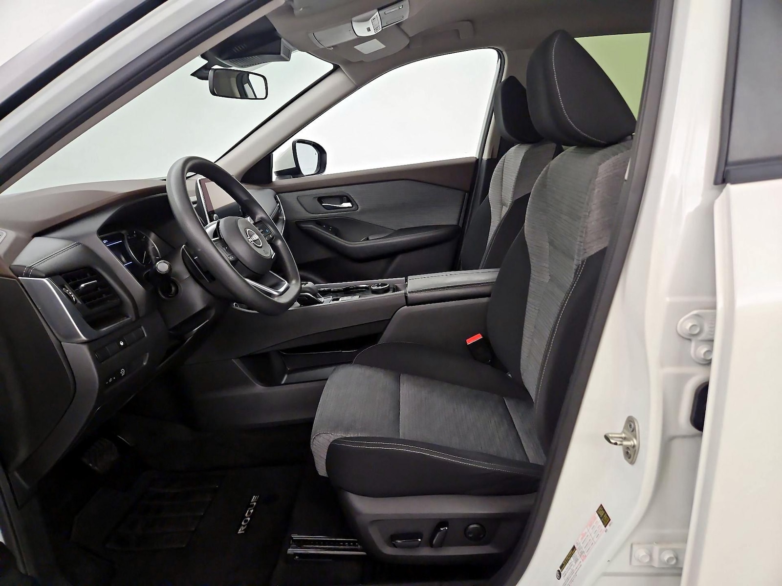 Power Seat(s) & Side Airbags