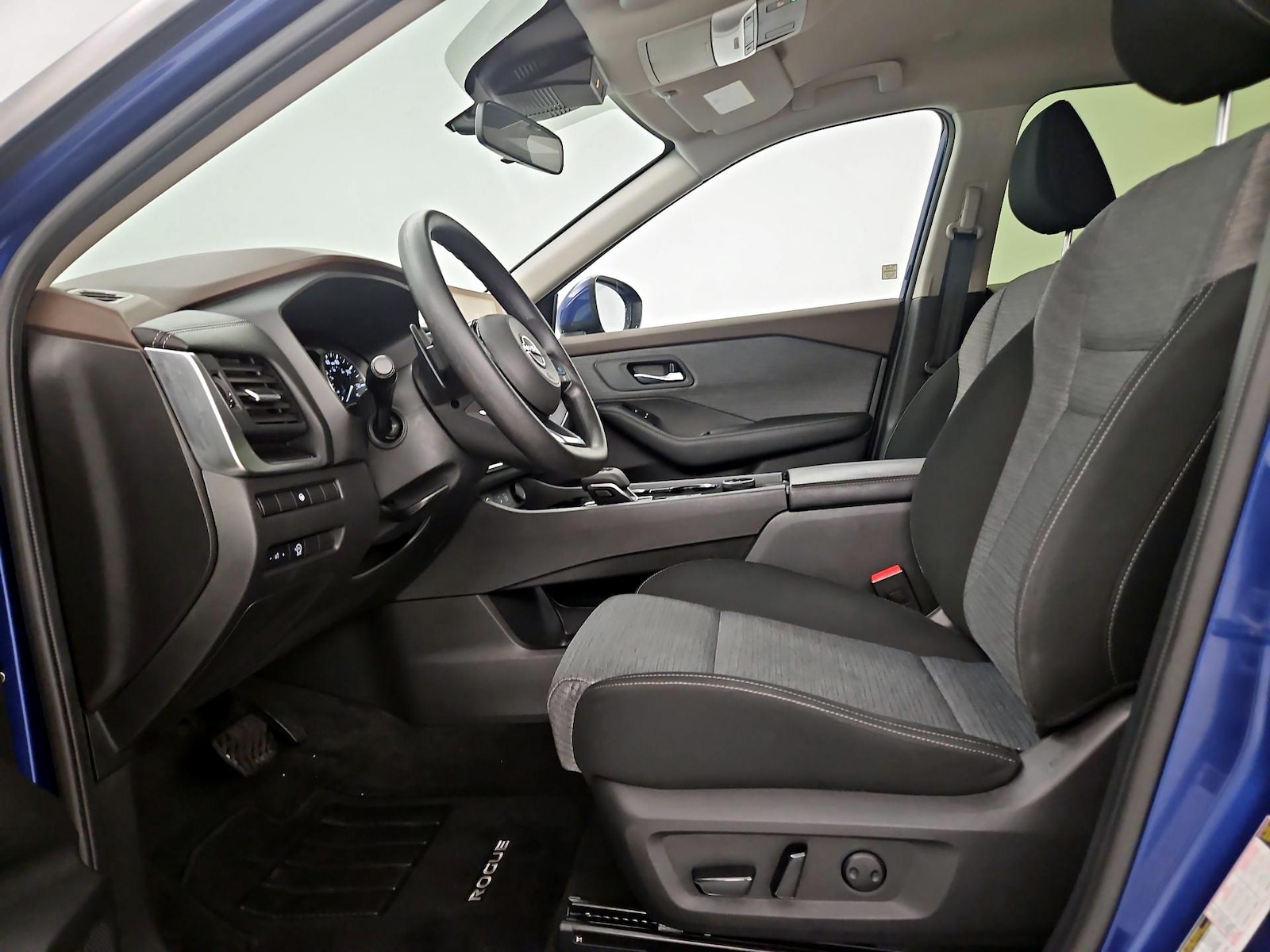 Power Seat(s) & Side Airbags