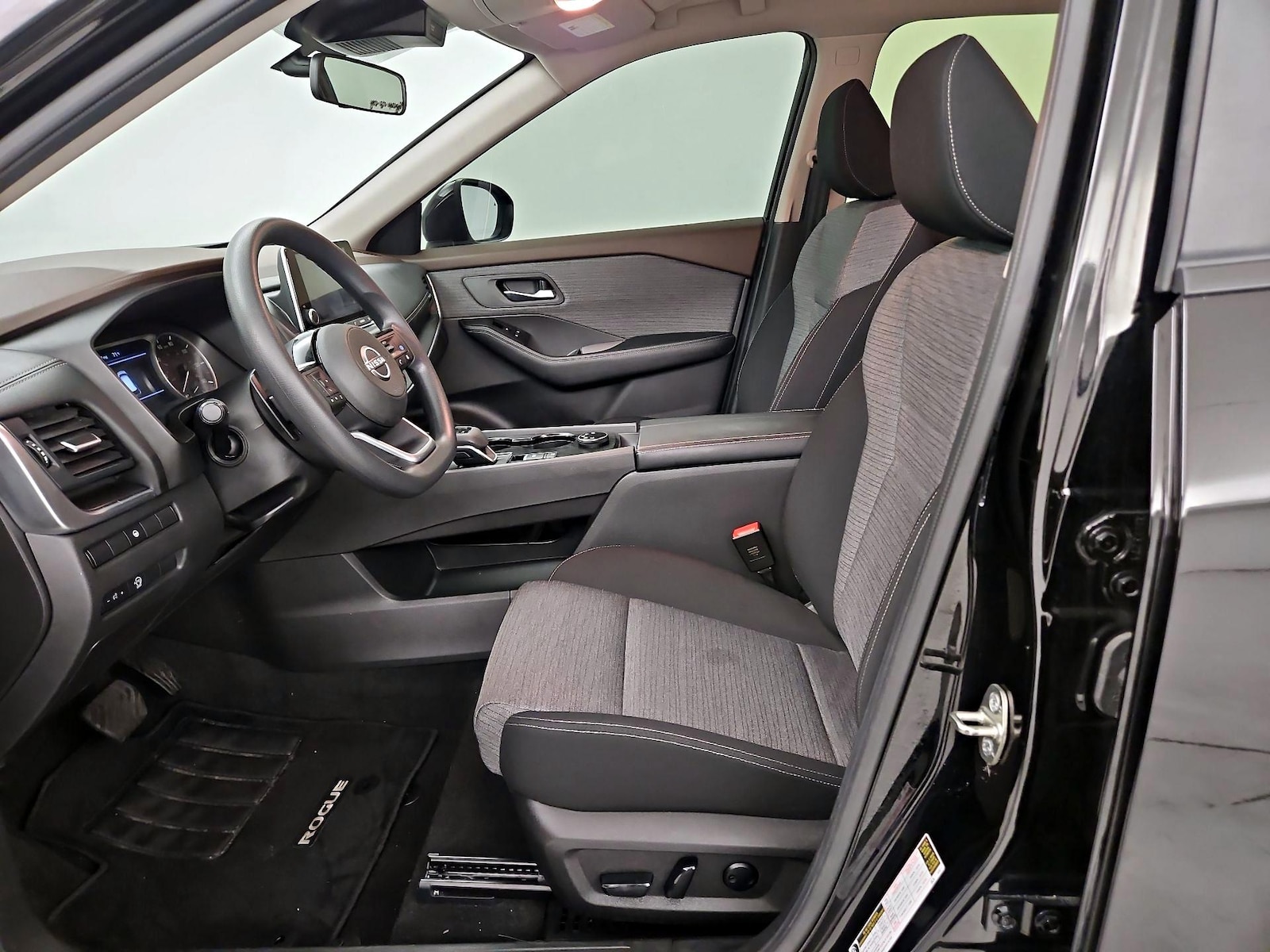 Power Seat(s) & Side Airbags