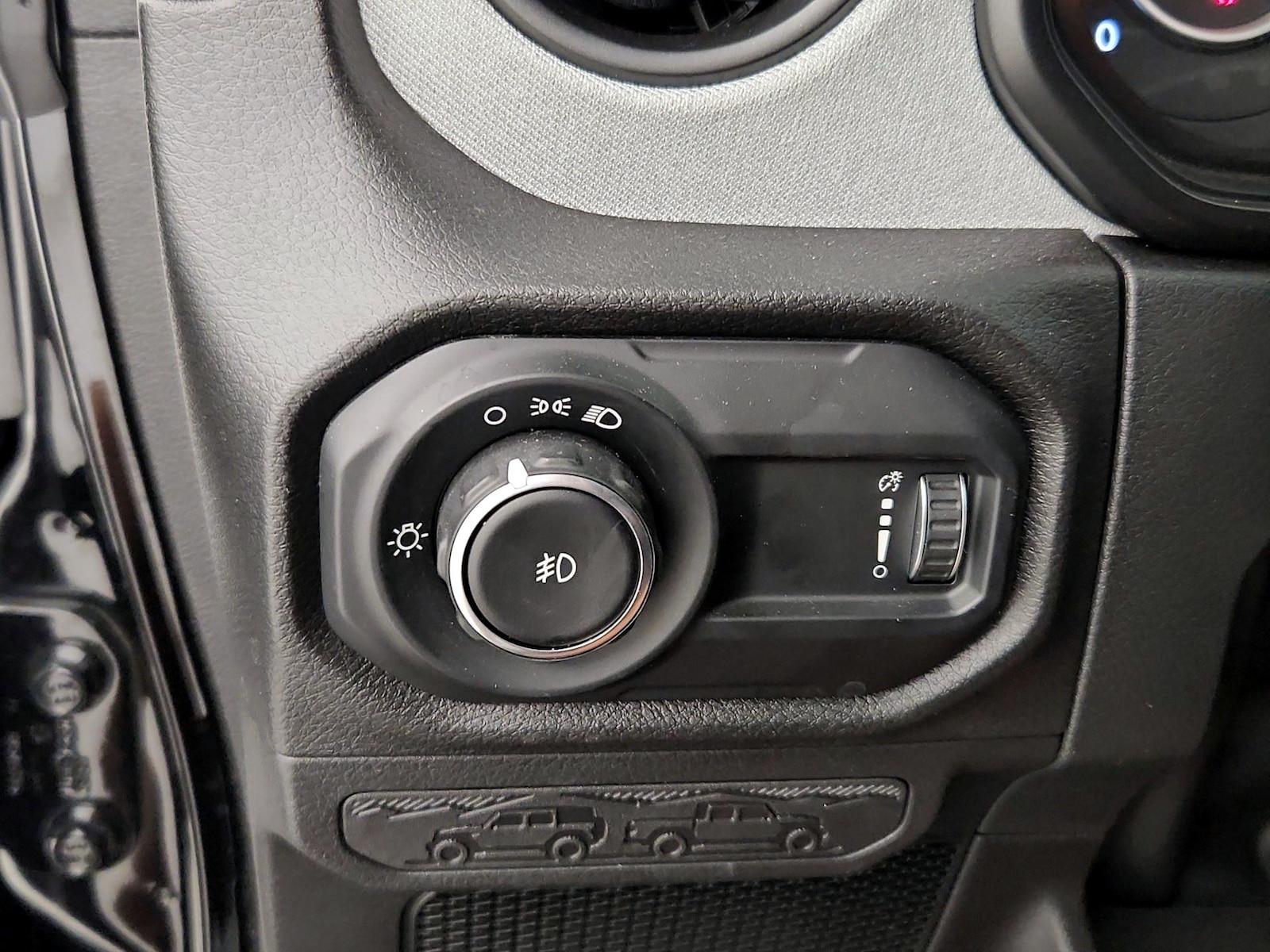2025 Jeep Wrangler 4-Door Sport - Photo 15