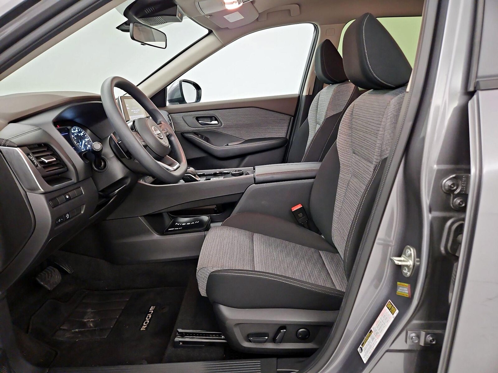 Power Seat(s) & Side Airbags