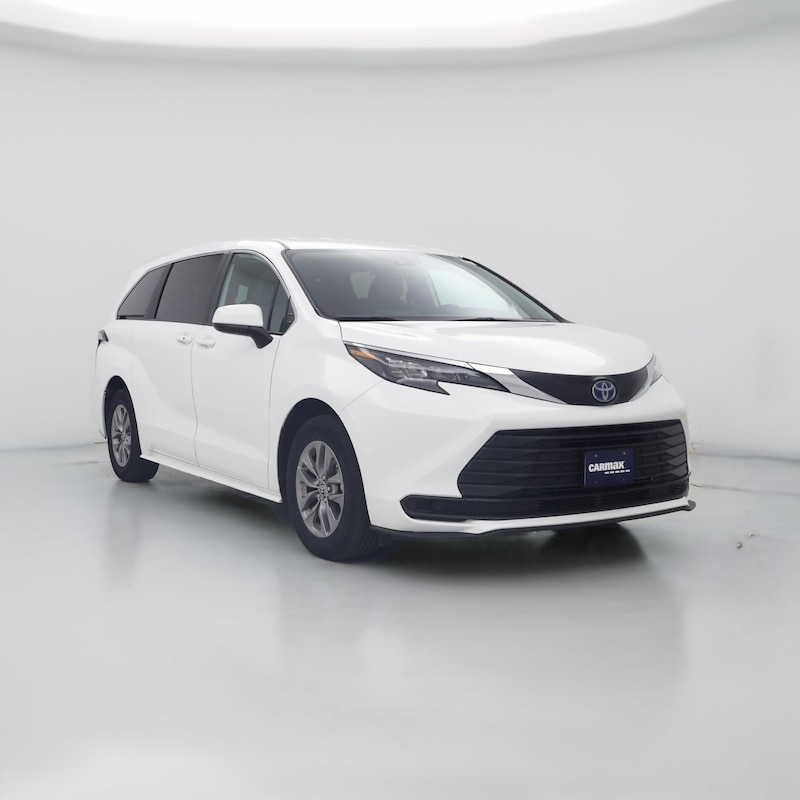 2025 Toyota Sienna LE