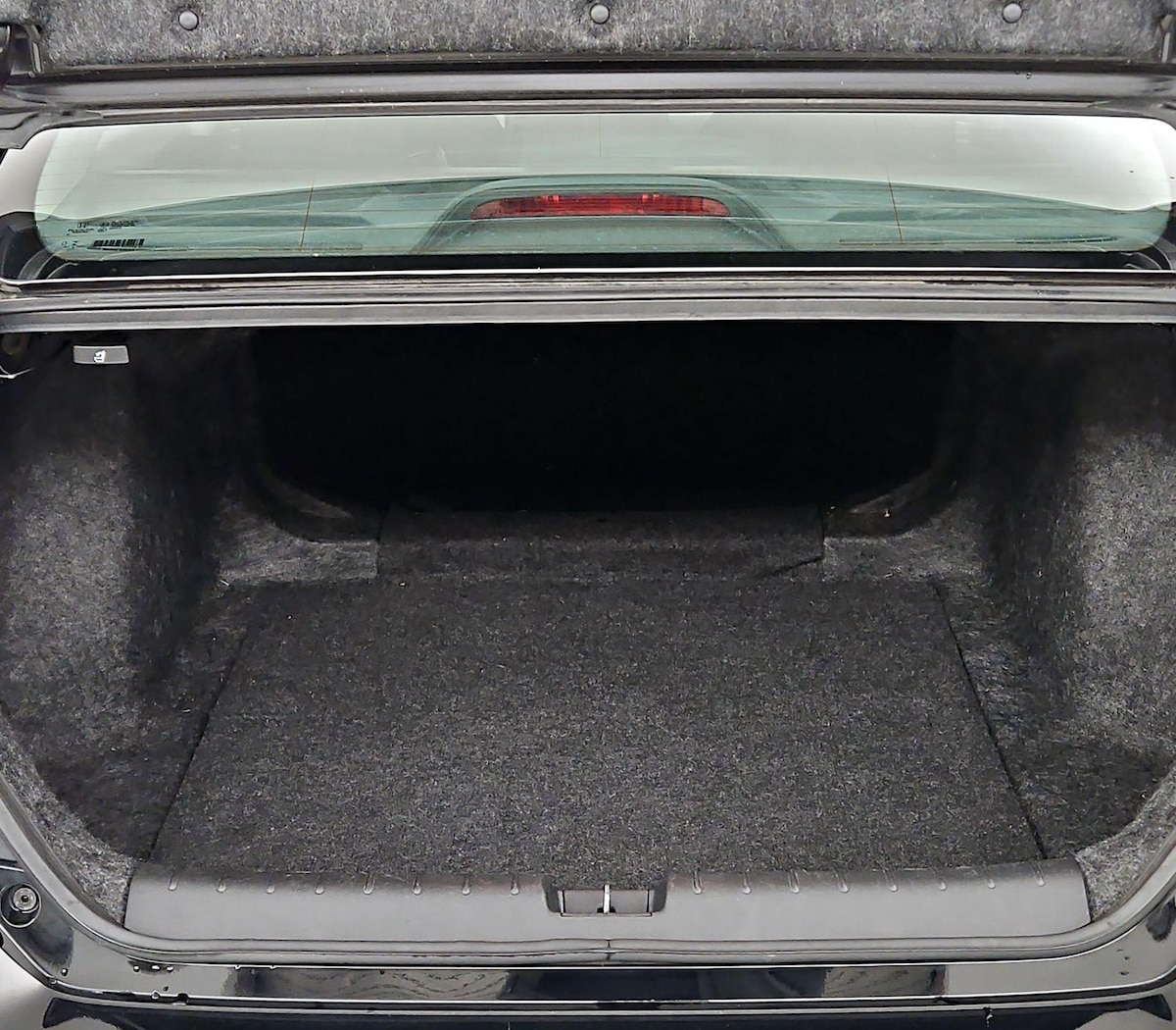 Trunk/Cargo (Seats Up)