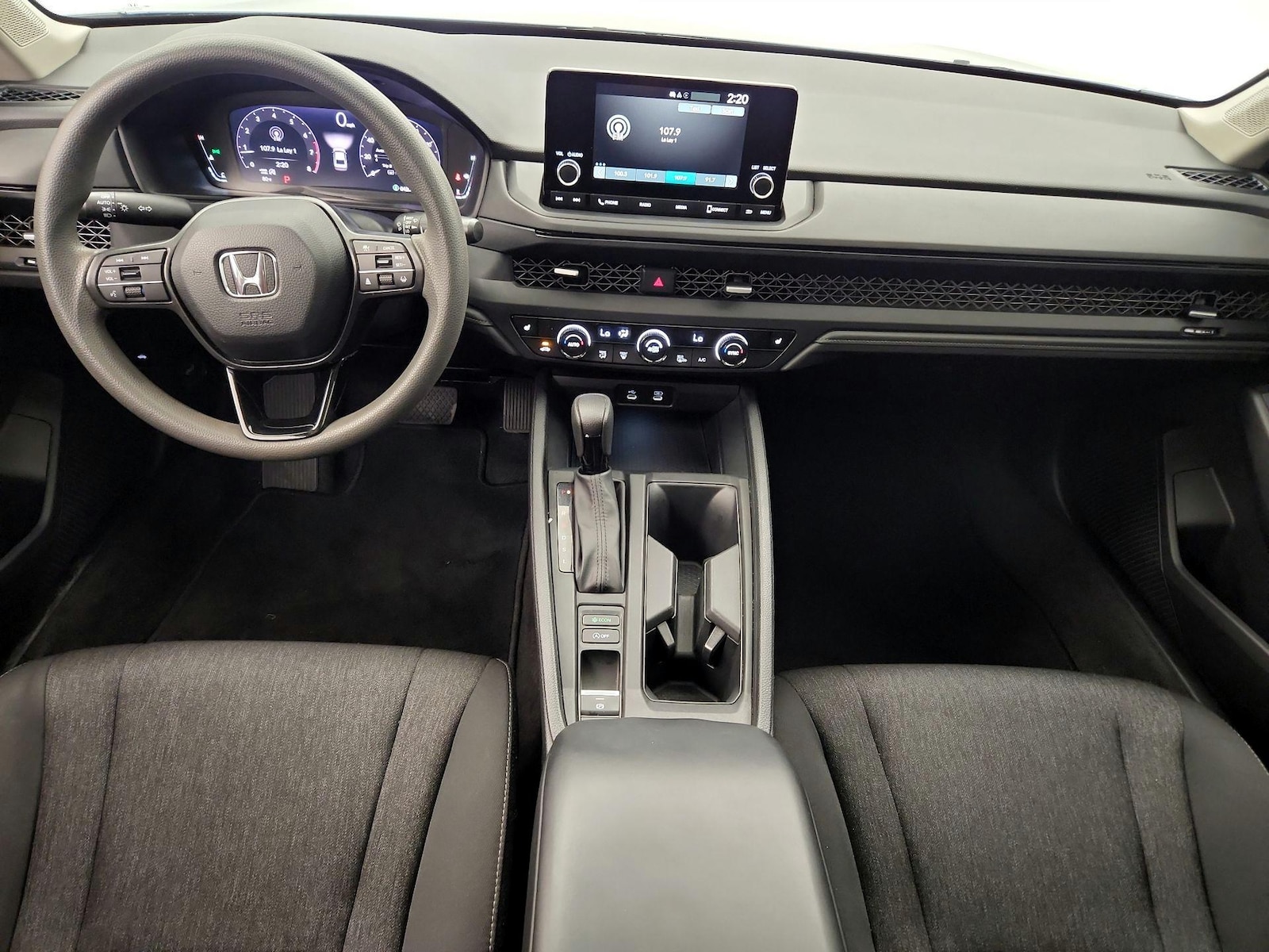 Apple CarPlay® & Android Auto™