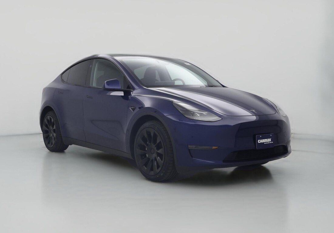 2024 Tesla Model Y Long Range All-Wheel Drive in Blue — CarMax photo
